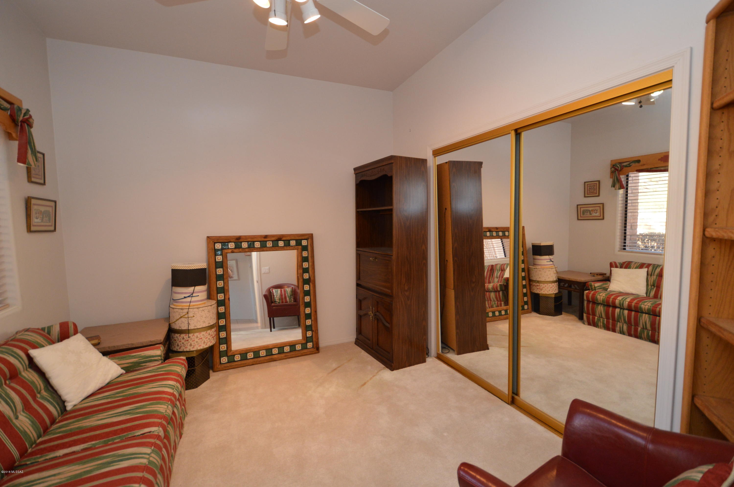Valle Del Oro Townhomes (1-90) - Residential Lease