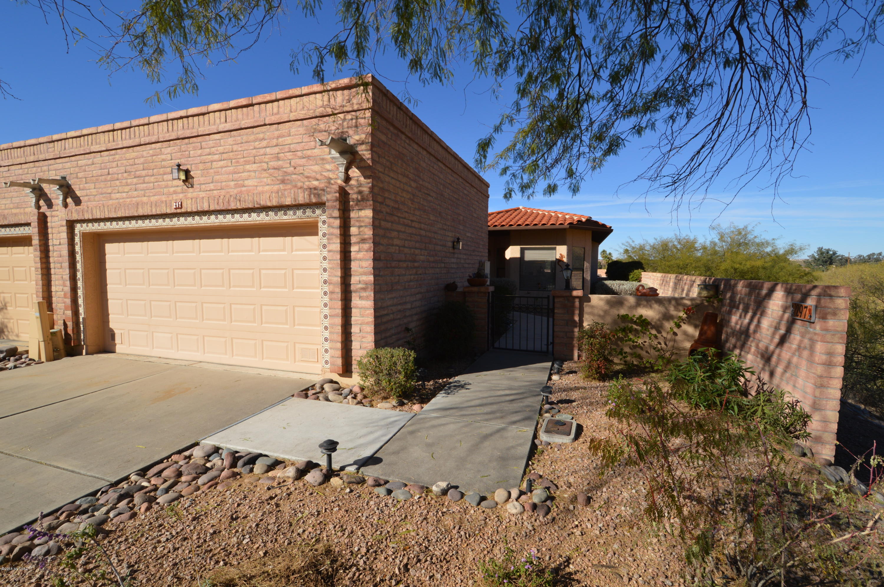 Valle Del Oro Townhomes (1-90) - Residential Lease