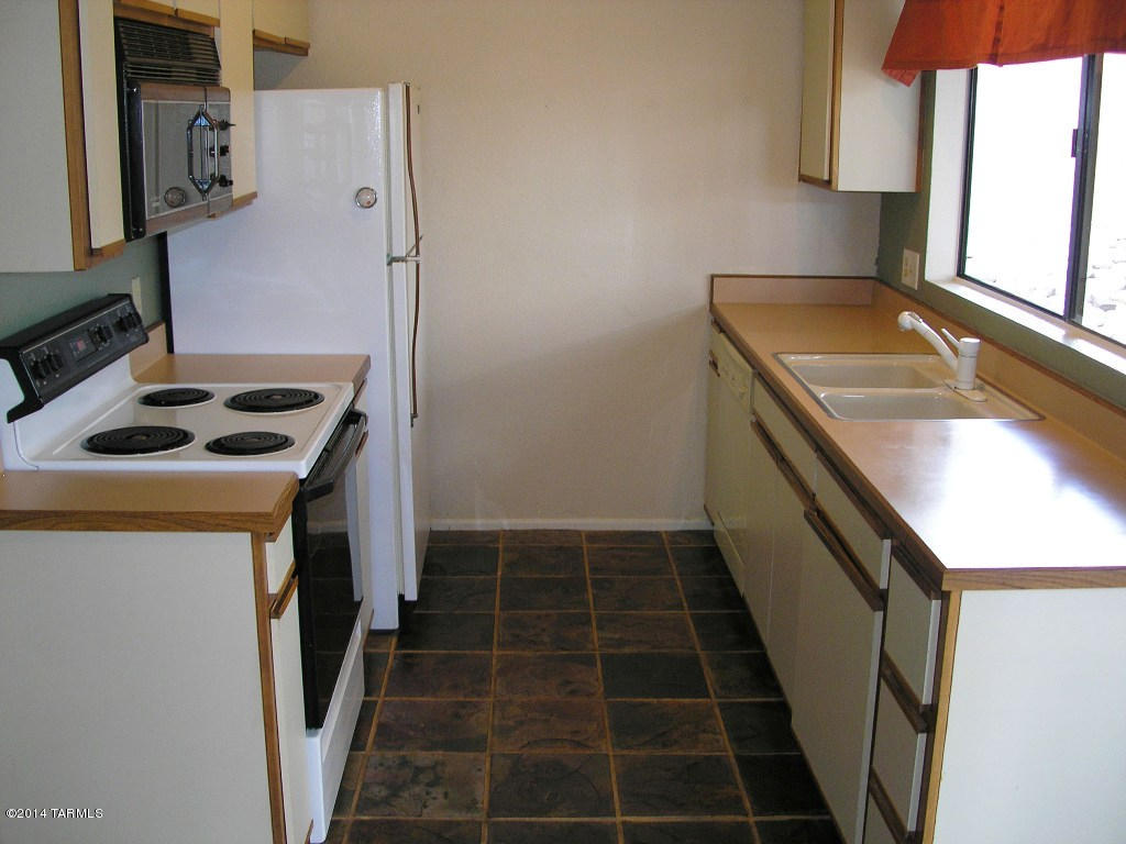 Reddington Hills (1-137) - Residential Lease