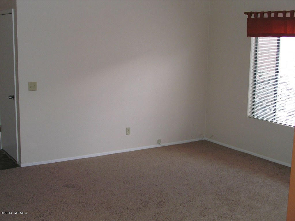 Reddington Hills (1-137) - Residential Lease