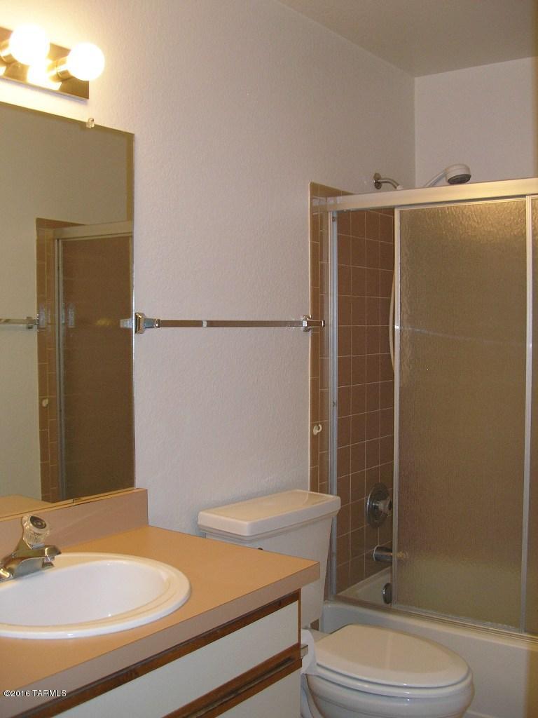 Reddington Hills (1-137) - Residential Lease