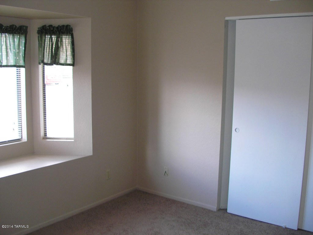 Reddington Hills (1-137) - Residential Lease