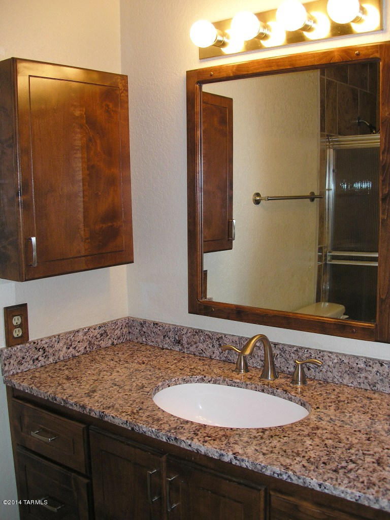 Reddington Hills (1-137) - Residential Lease