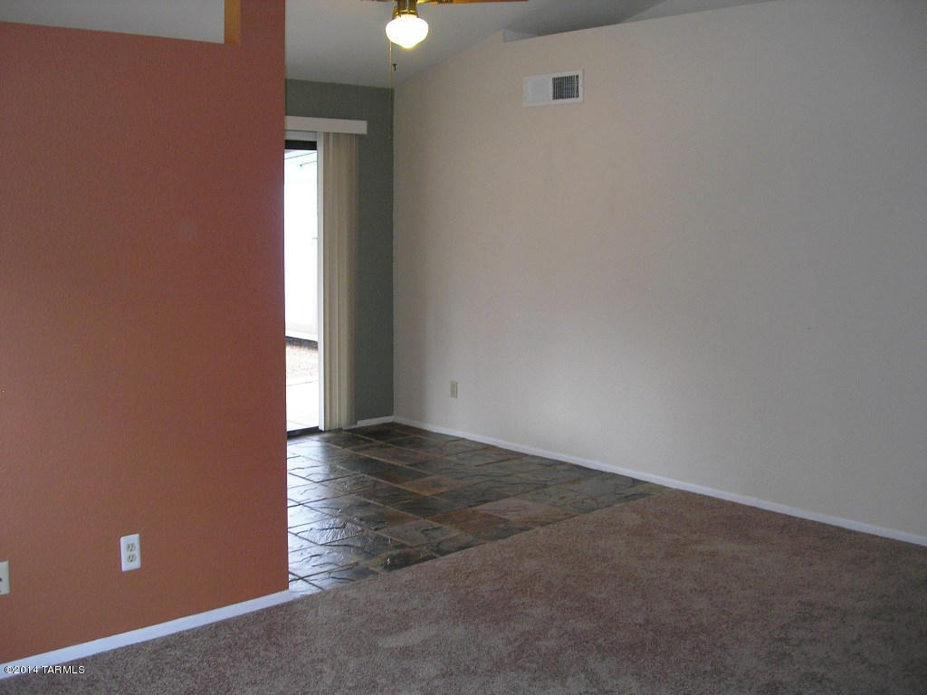 Reddington Hills (1-137) - Residential Lease