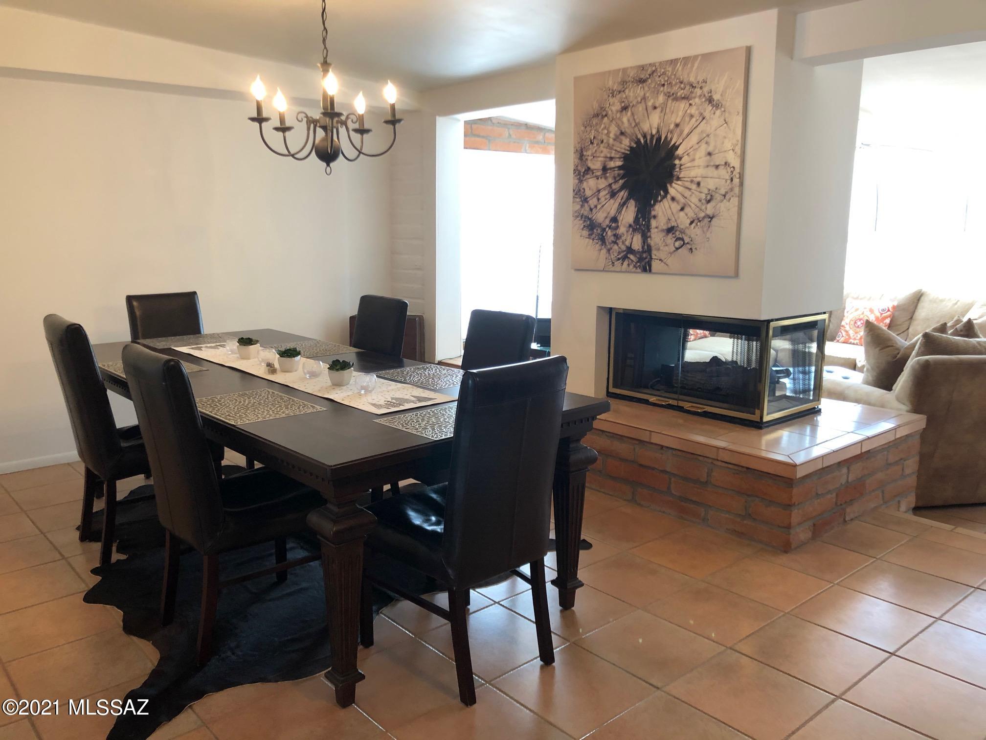La Cholla Airpark - Residential