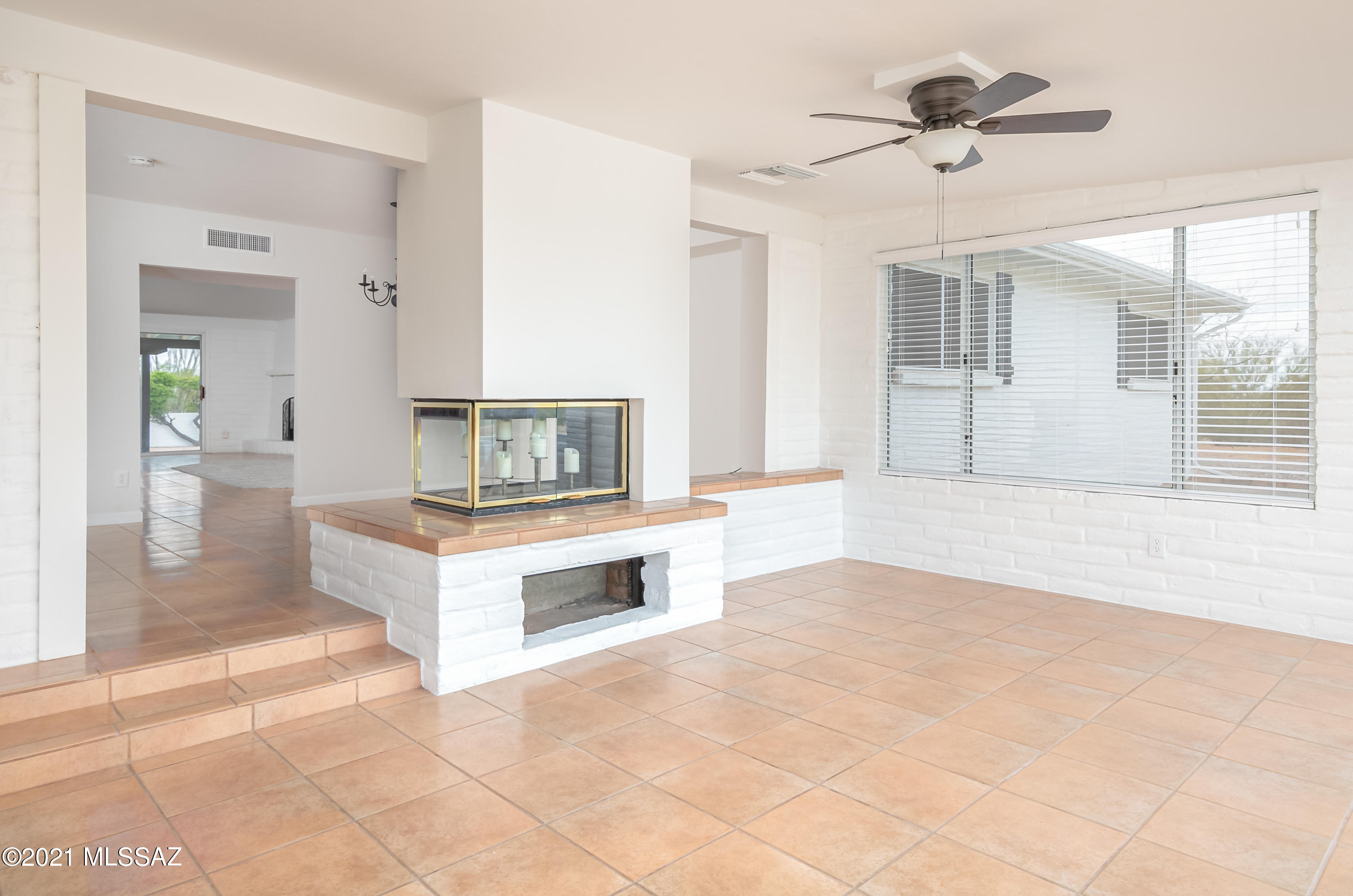 La Cholla Airpark - Residential