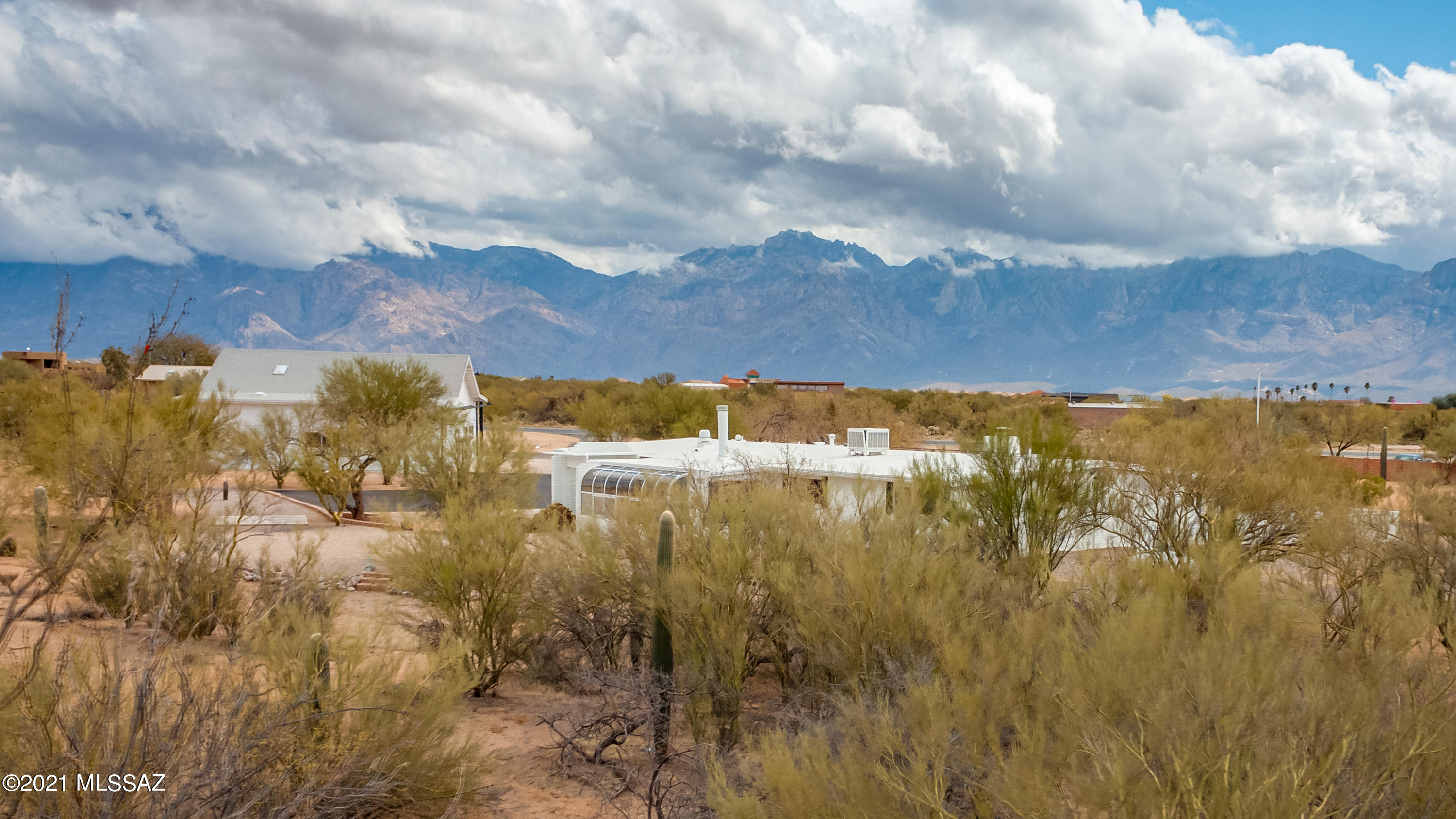 La Cholla Airpark - Residential