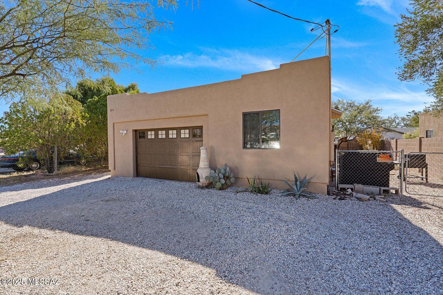 834 E Limberlost Drive