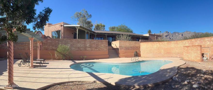 Seller Will Accept Or Counter Offers Between $800,000-$825,000. This Gorgeous Home Is In The Heart Of Catalina Foothills, With Amazing Views! There Aren't Many Houses Like This Left In Tucson, And It's Rare When 1 Comes Up For Sale. Less Than A Mile From La Encatada Mall (Walking Distance), On Over An Acre, With 4-Car Garage & Plenty Of Parking. The Sellers Took Great Care Of This Home, And Just Updated The Entire Kitchen & Flooring. The Front, Back, And Side Yards Are Super Private, And There Is Tons Of Space For Entertaining. There's An Electric Vehicle Charger & Fully-Owned Solar System (With An Average Electric Bill Below $40/mo). The Location, Views, And Home Make This 1 Of The Best Houses Under A Million!