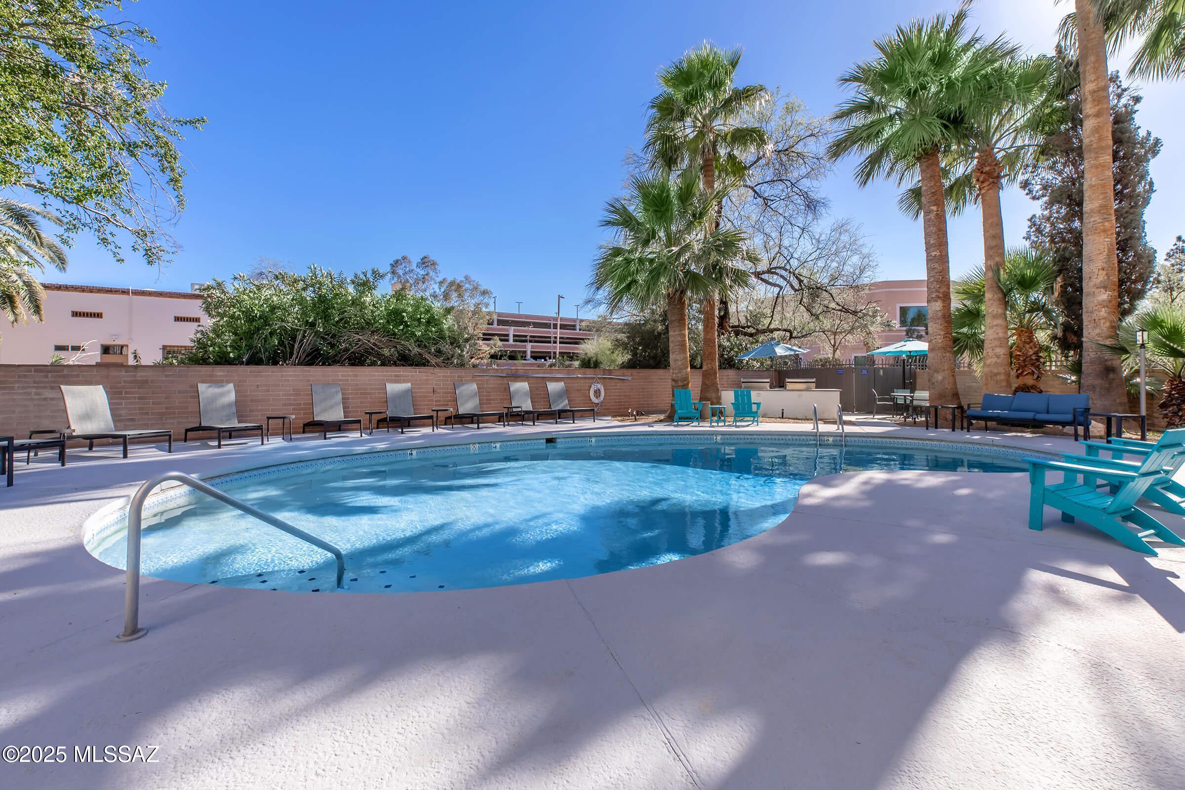 425 W Paseo Redondo 9J
