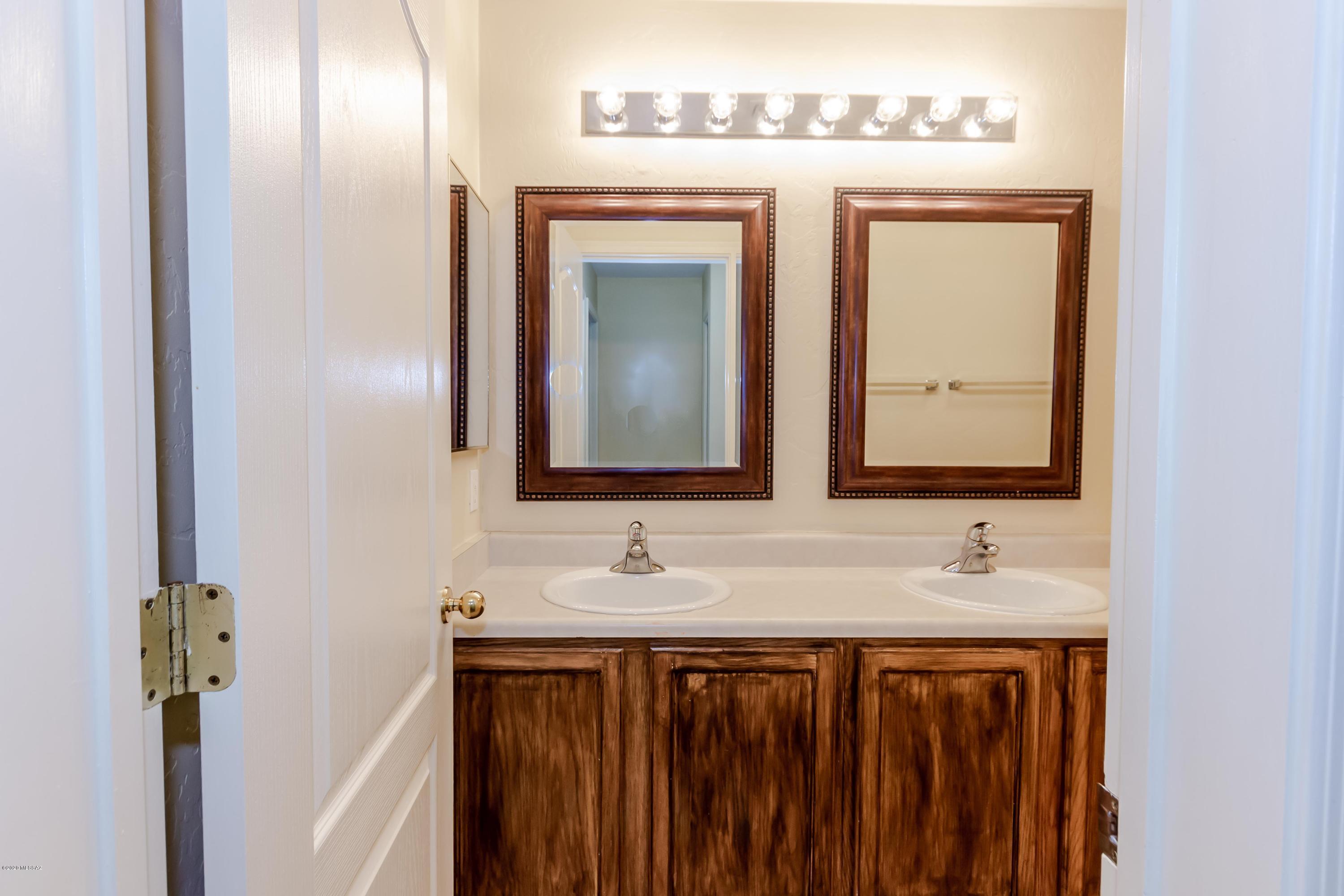 Mesquite Trails (1-88) - Residential Lease