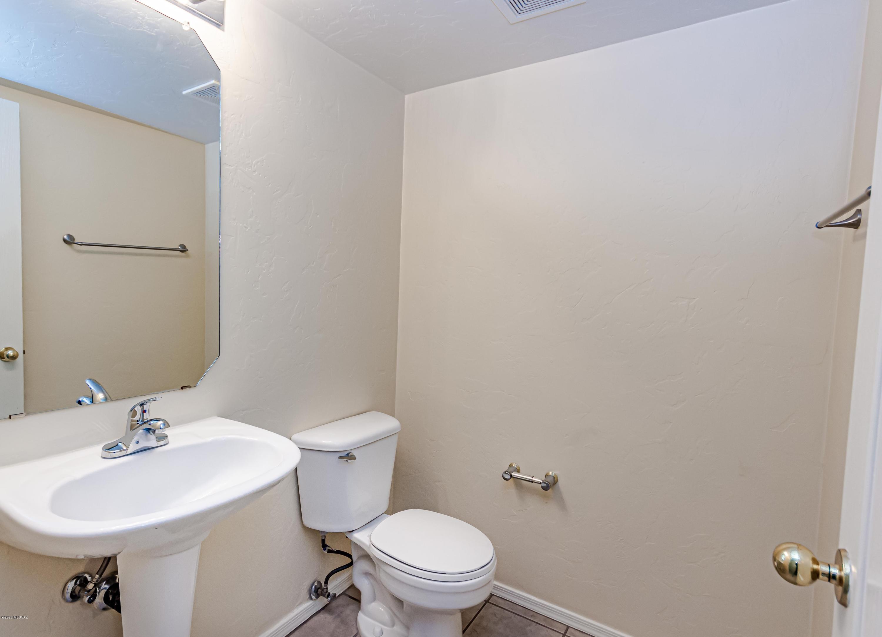 Mesquite Trails (1-88) - Residential Lease