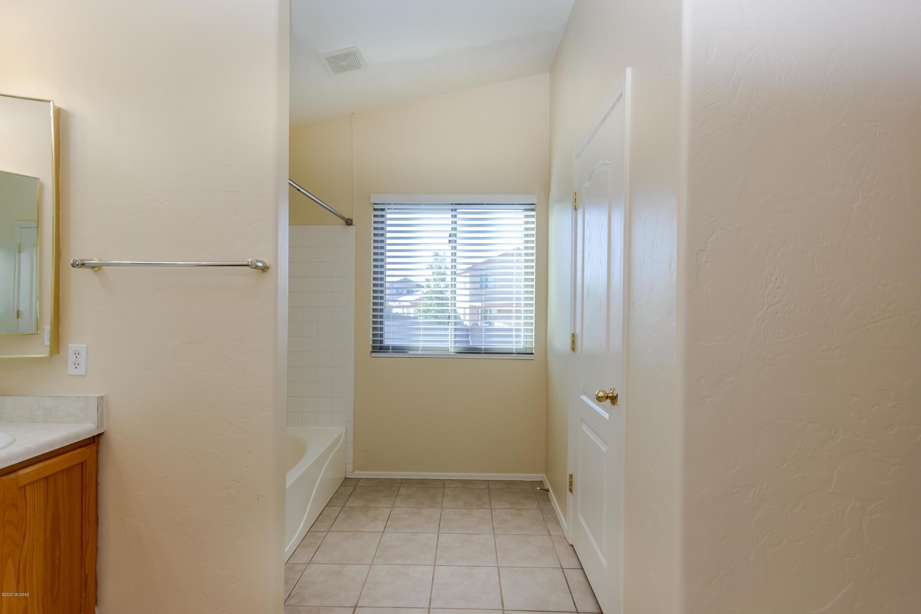 Mesquite Trails (1-88) - Residential Lease