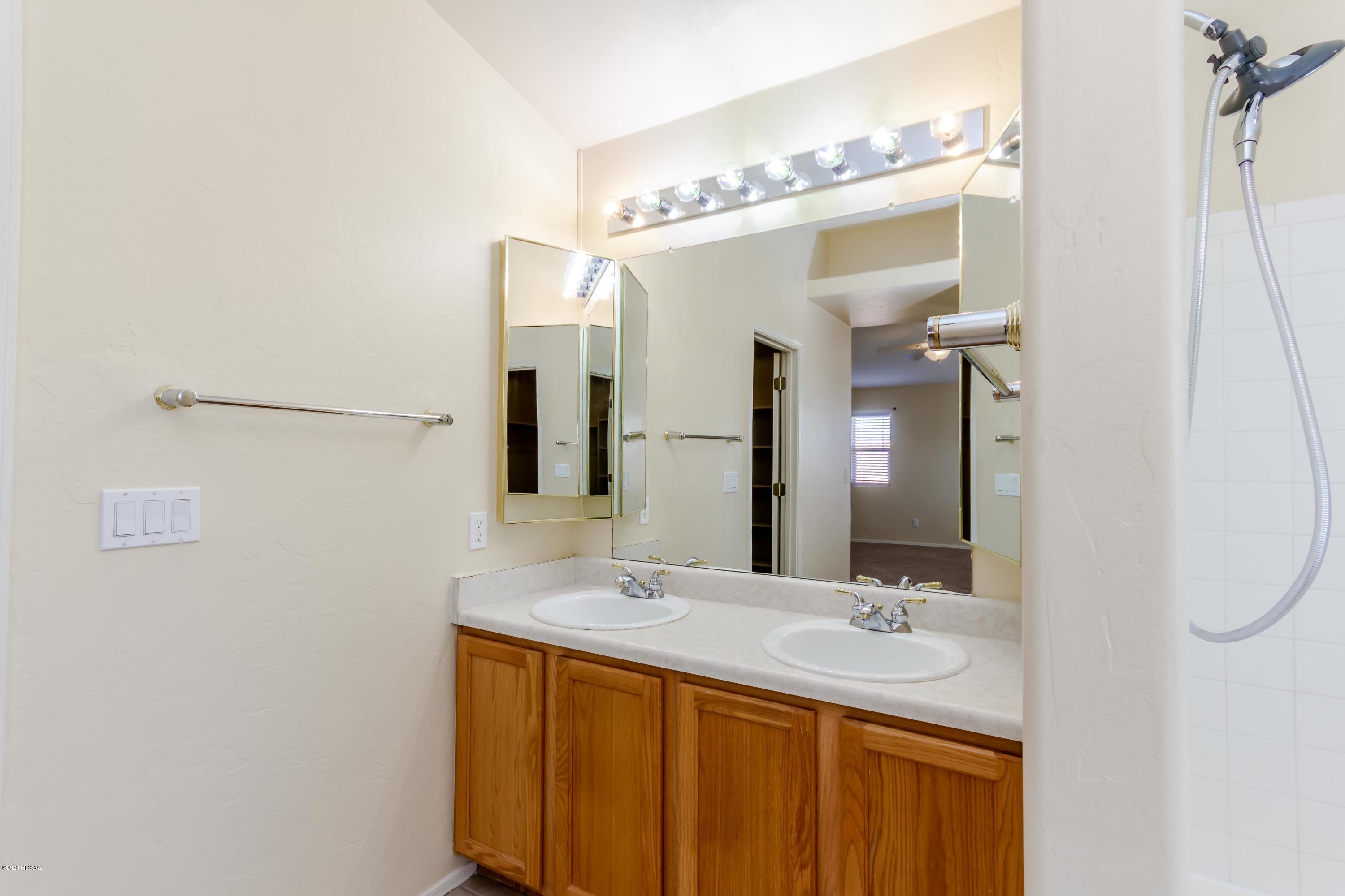 Mesquite Trails (1-88) - Residential Lease