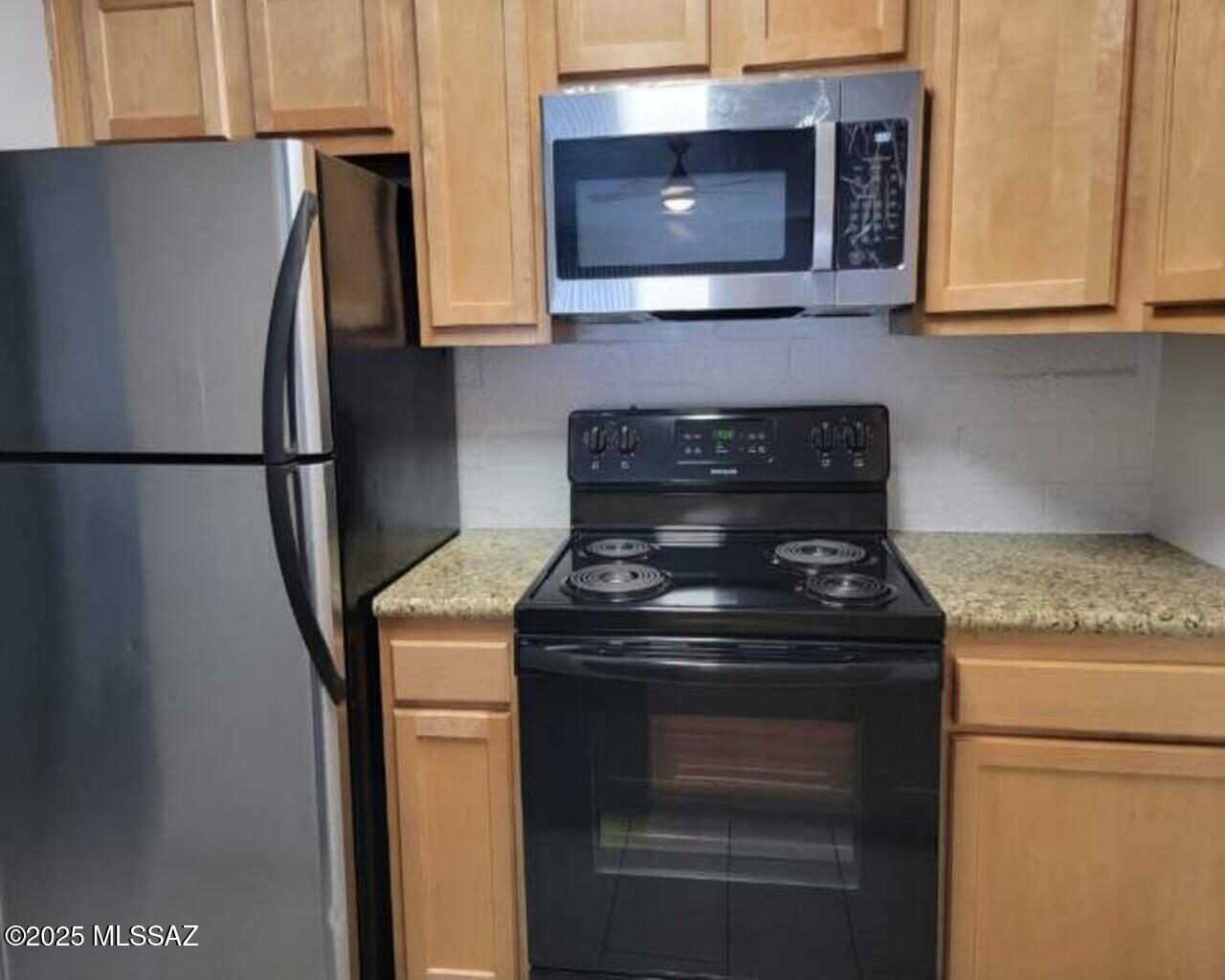 941 N Euclid Avenue unit124