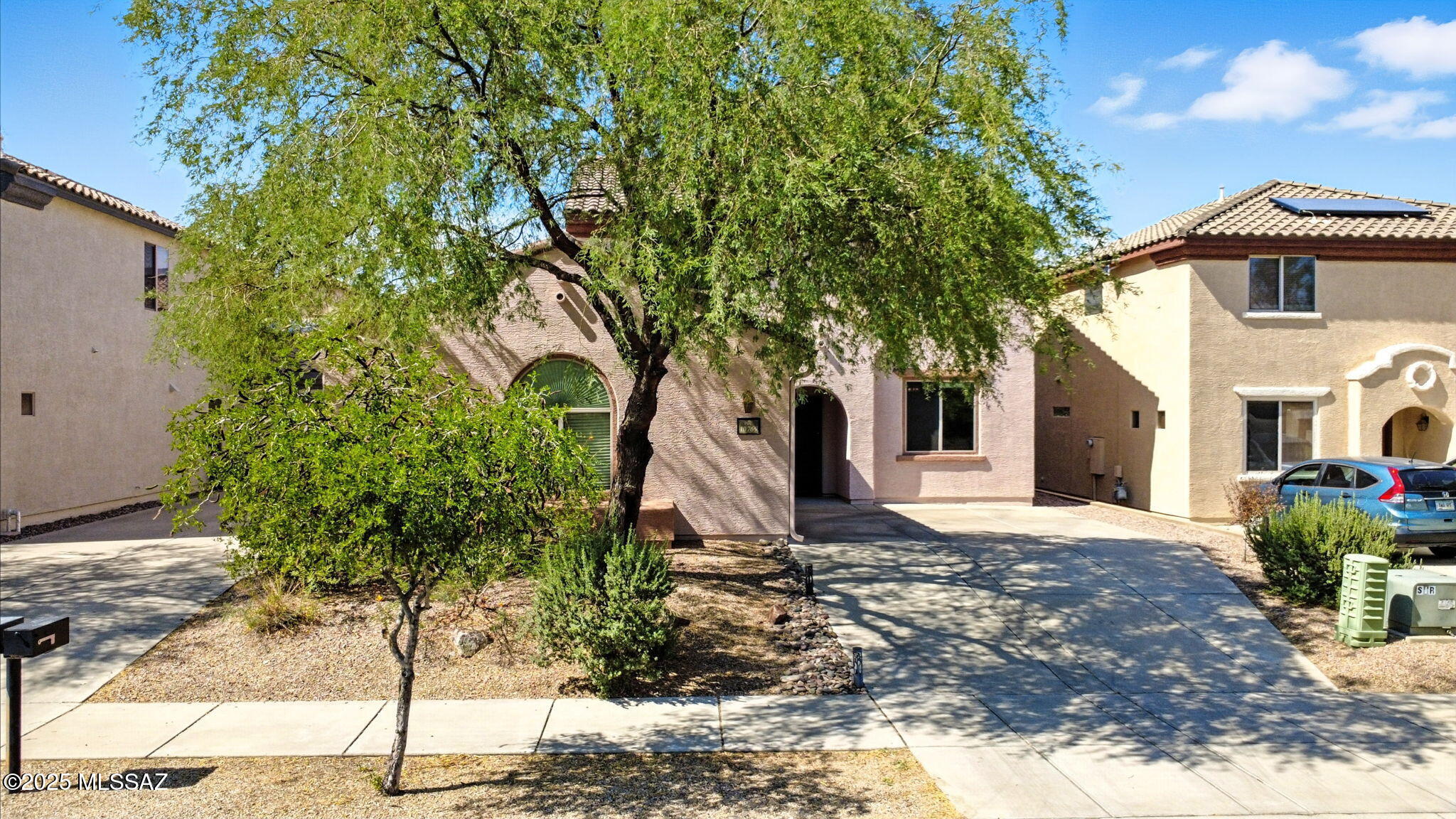 10769 E Sanctuary Ridge Lane