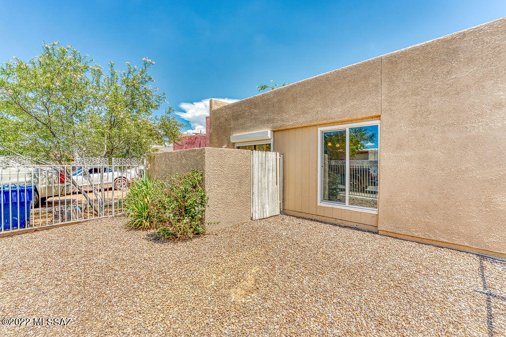 Kino Meadows (1-128) - Residential