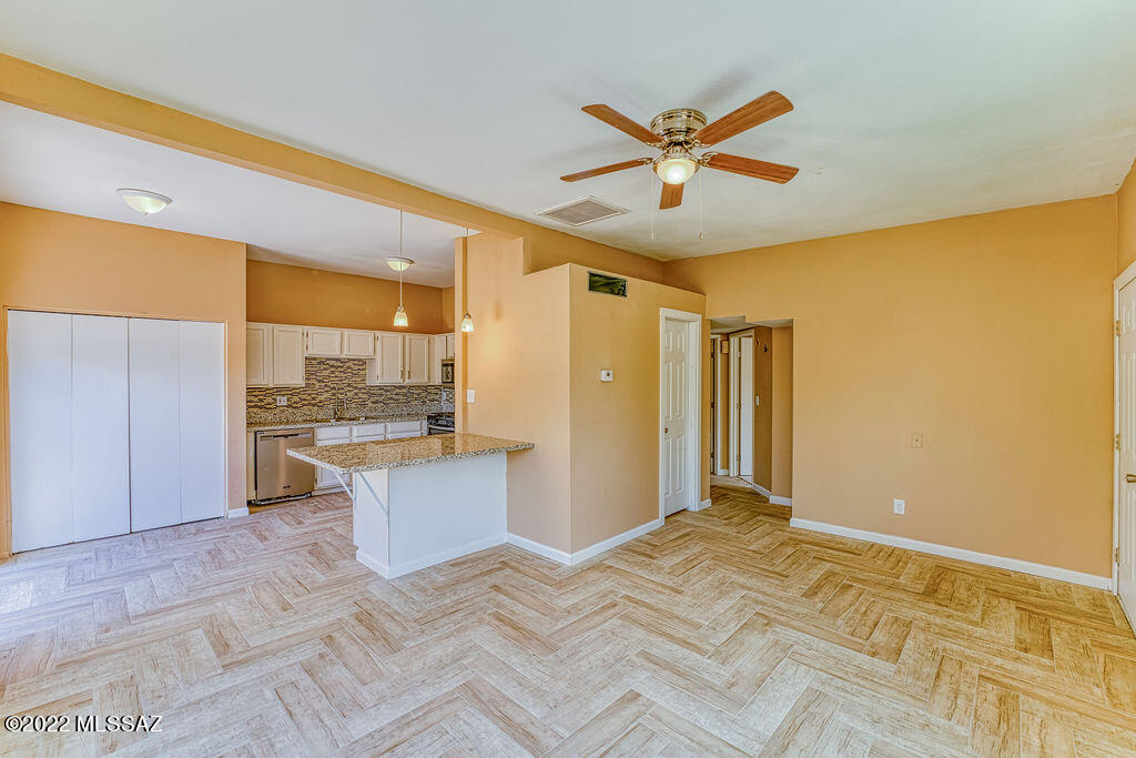 Kino Meadows (1-128) - Residential
