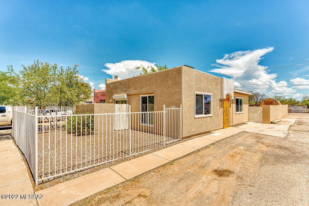 Kino Meadows (1-128) - Residential