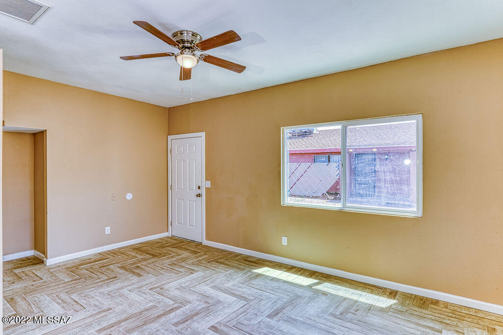 Kino Meadows (1-128) - Residential