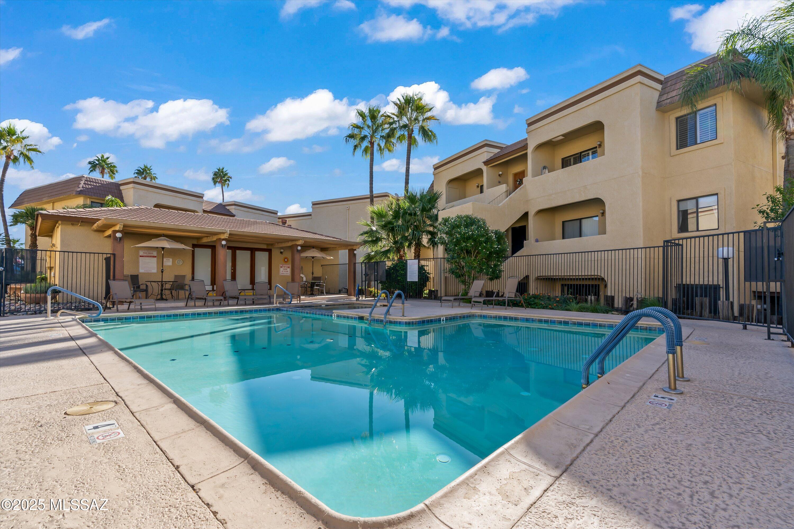 5500 N Valley View Road 219