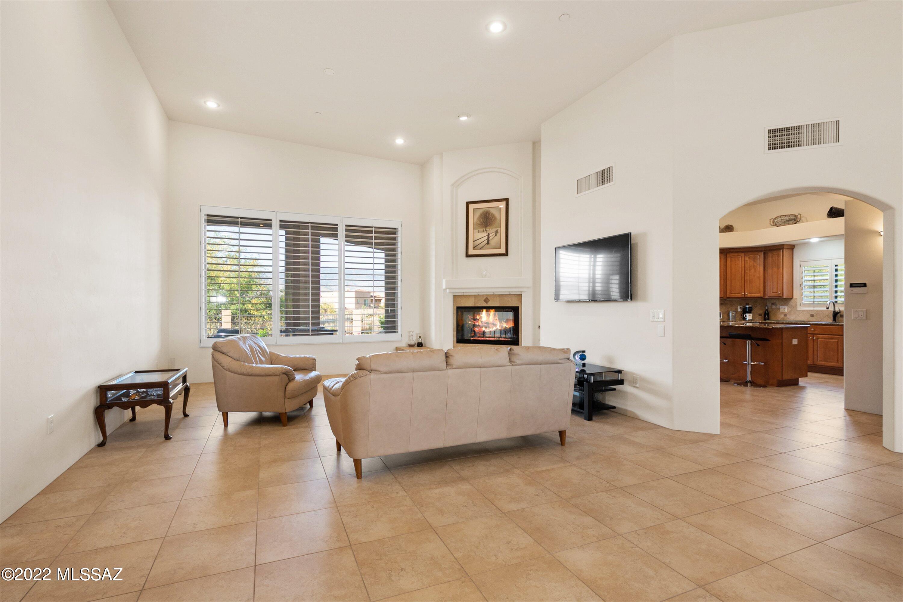 Coyote Creek (1-395) - Residential