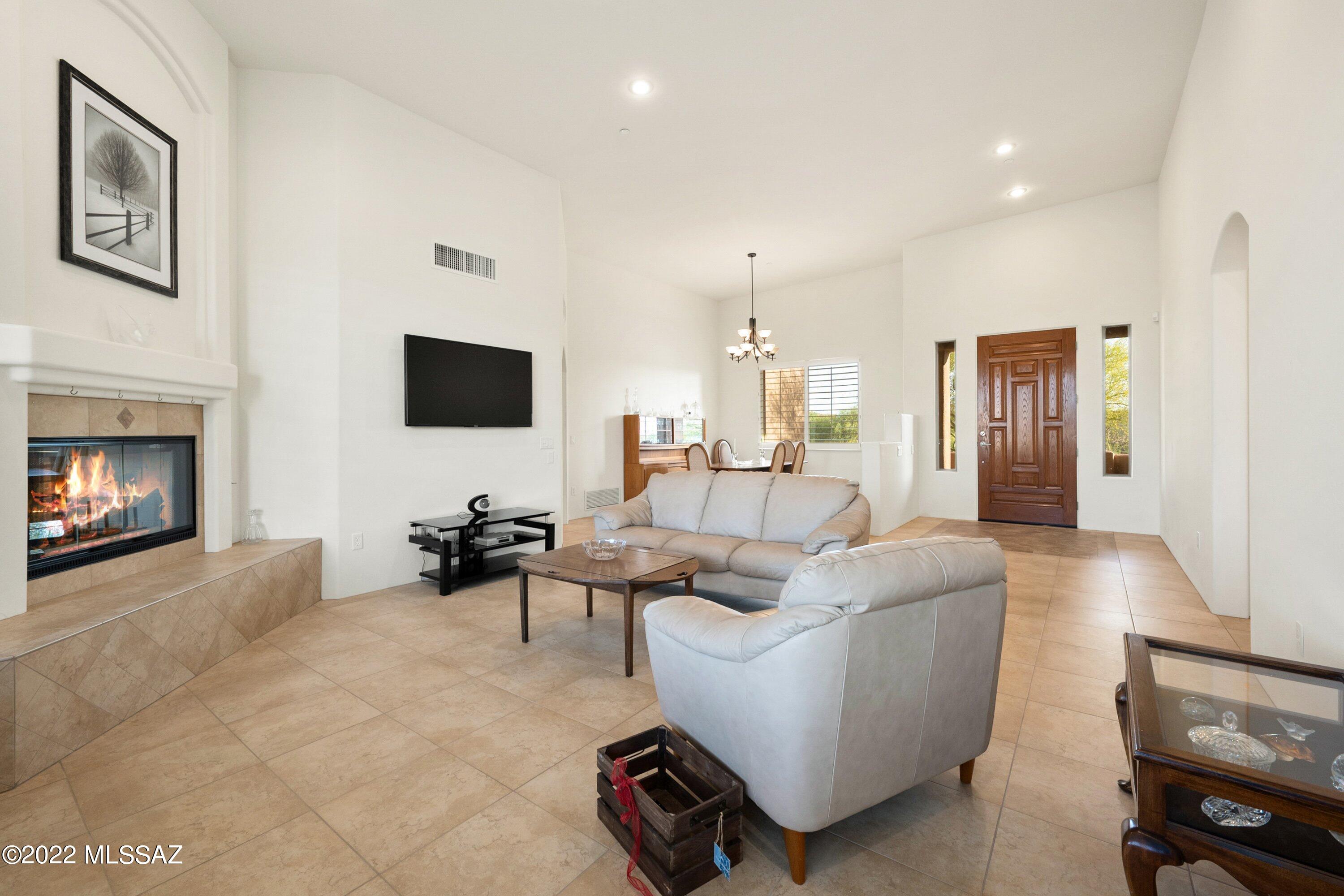 Coyote Creek (1-395) - Residential