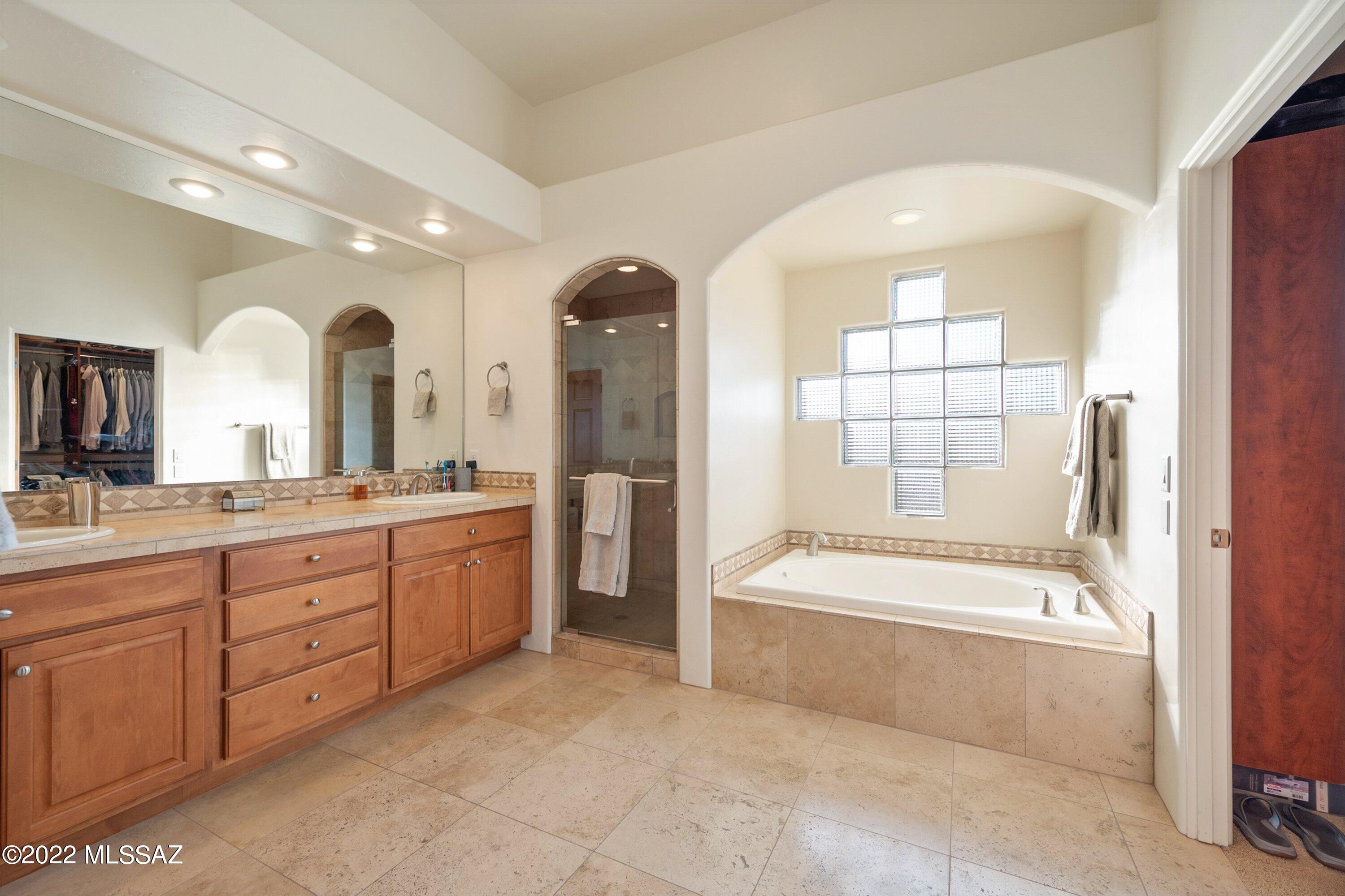 Coyote Creek (1-395) - Residential