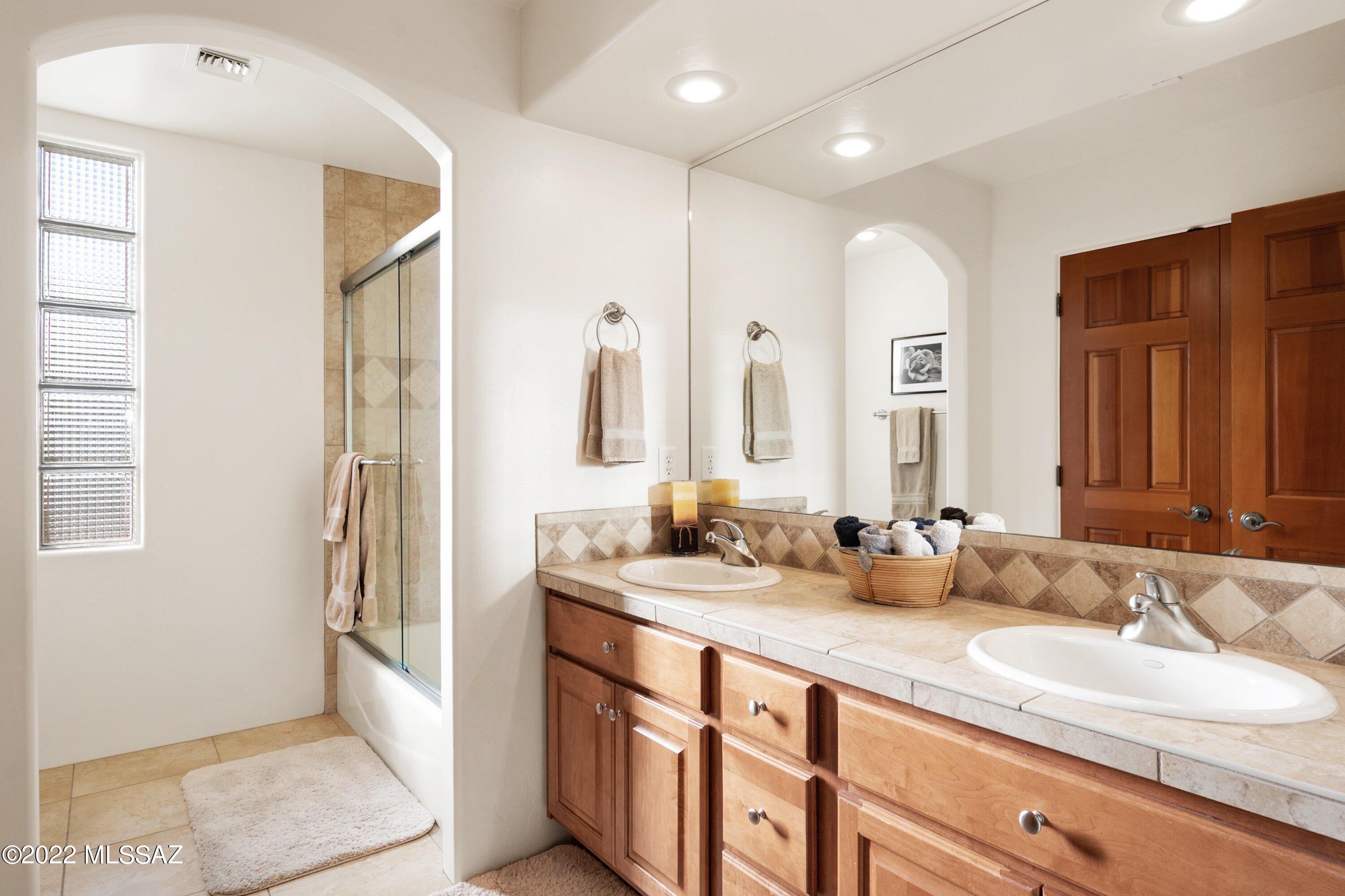 Coyote Creek (1-395) - Residential