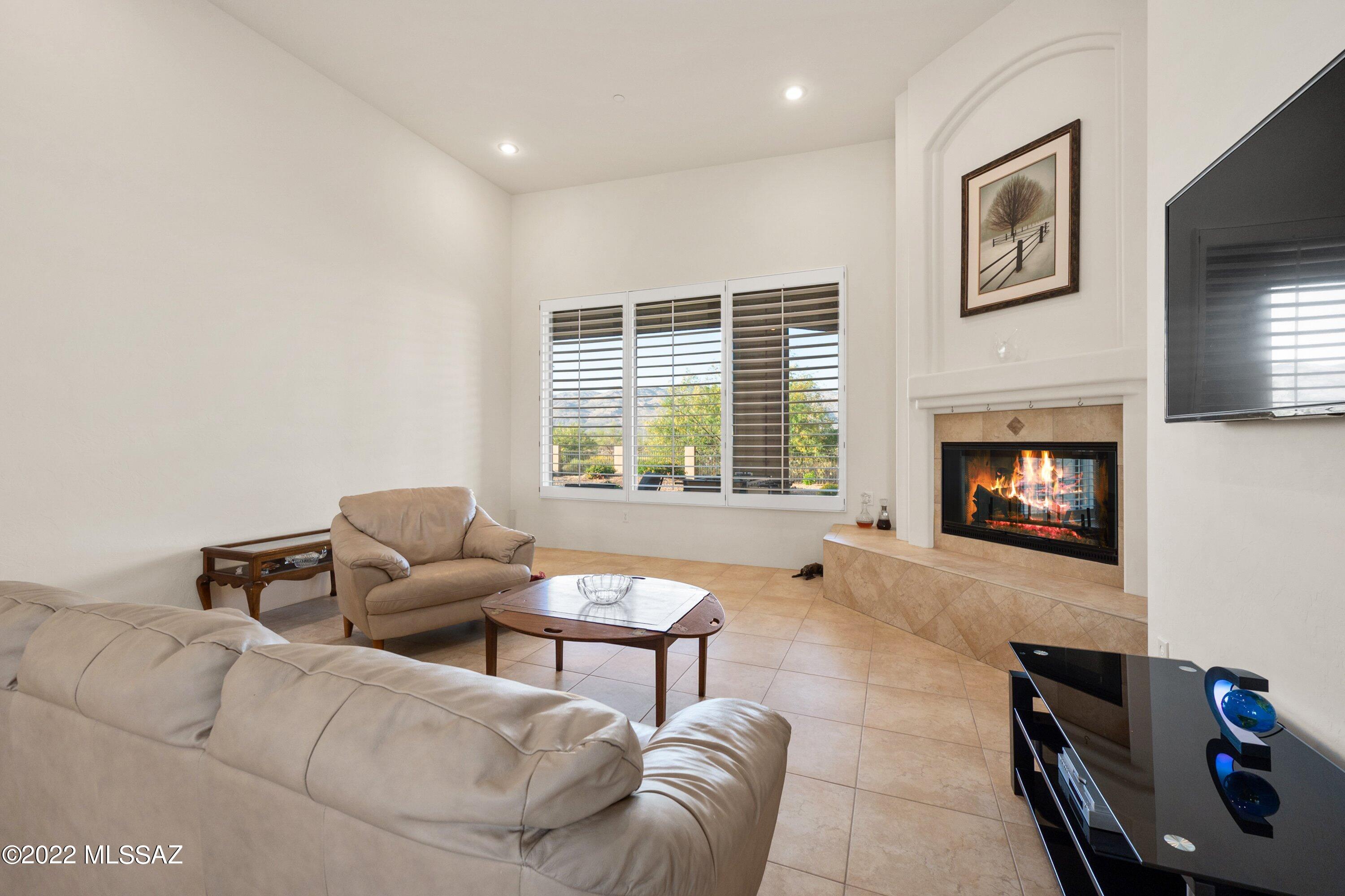 Coyote Creek (1-395) - Residential