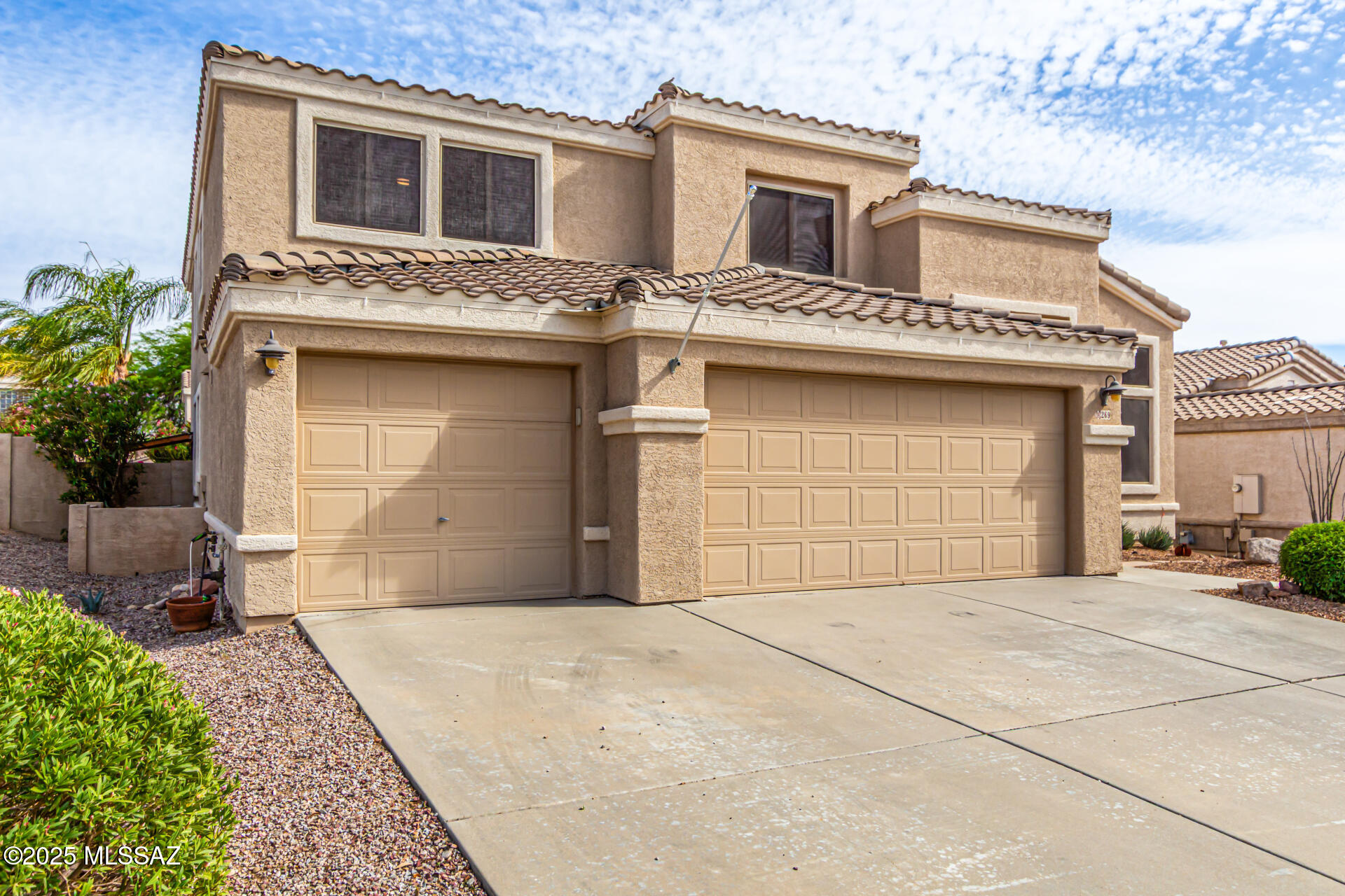 269 W Sacaton Canyon Drive