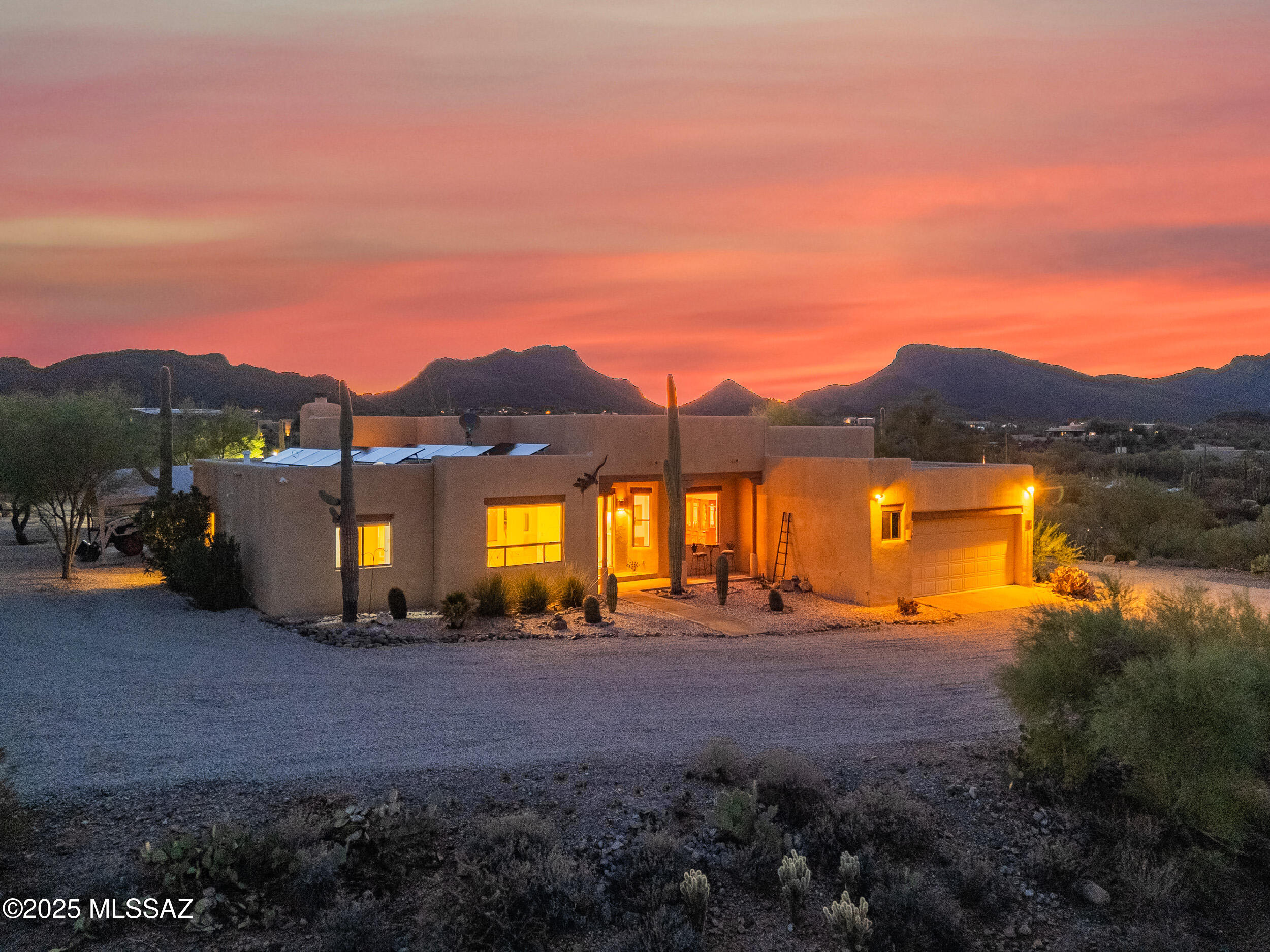 6700 W Calle De Mi Jazmin