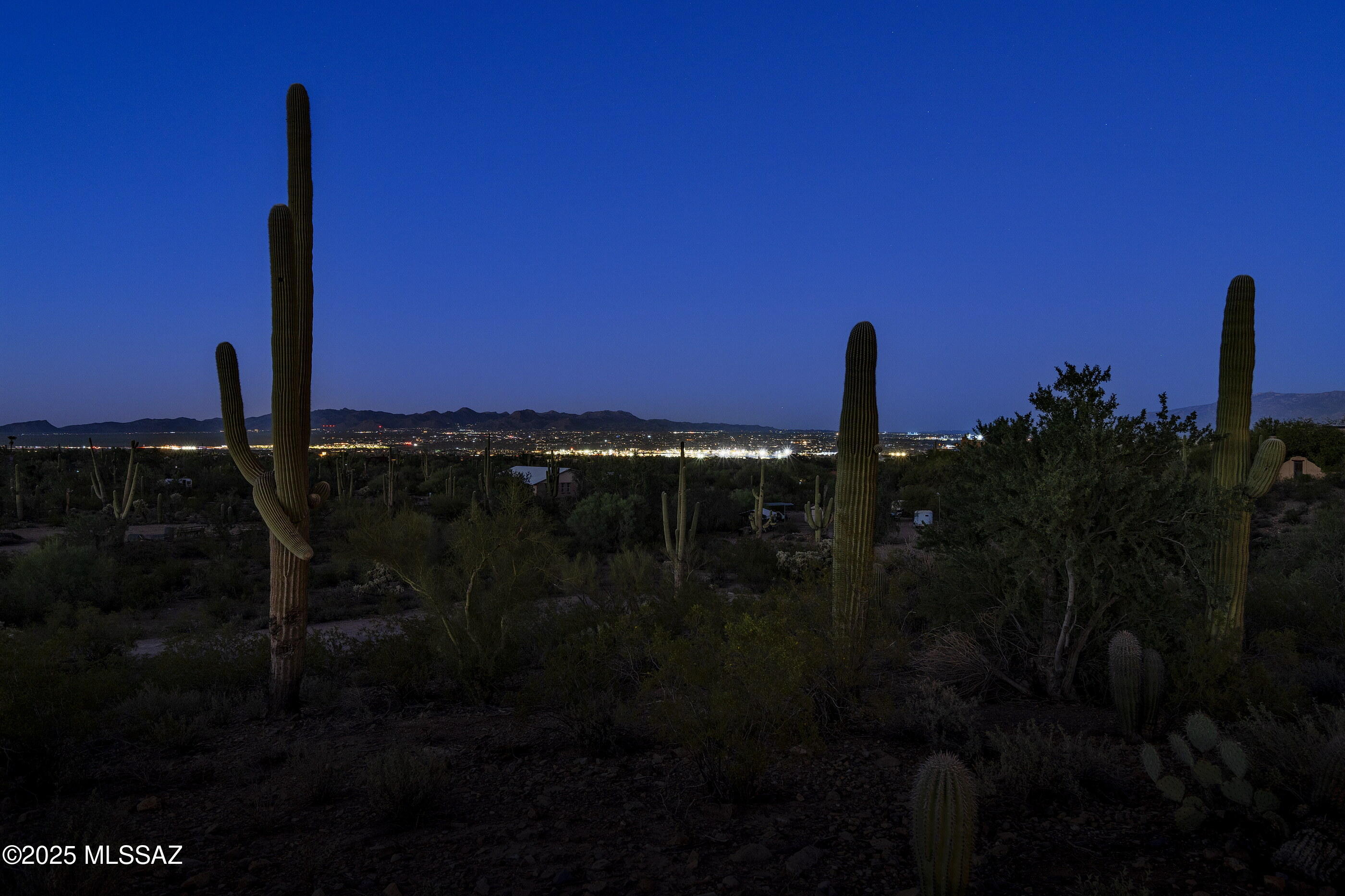 6700 W Calle De Mi Jazmin