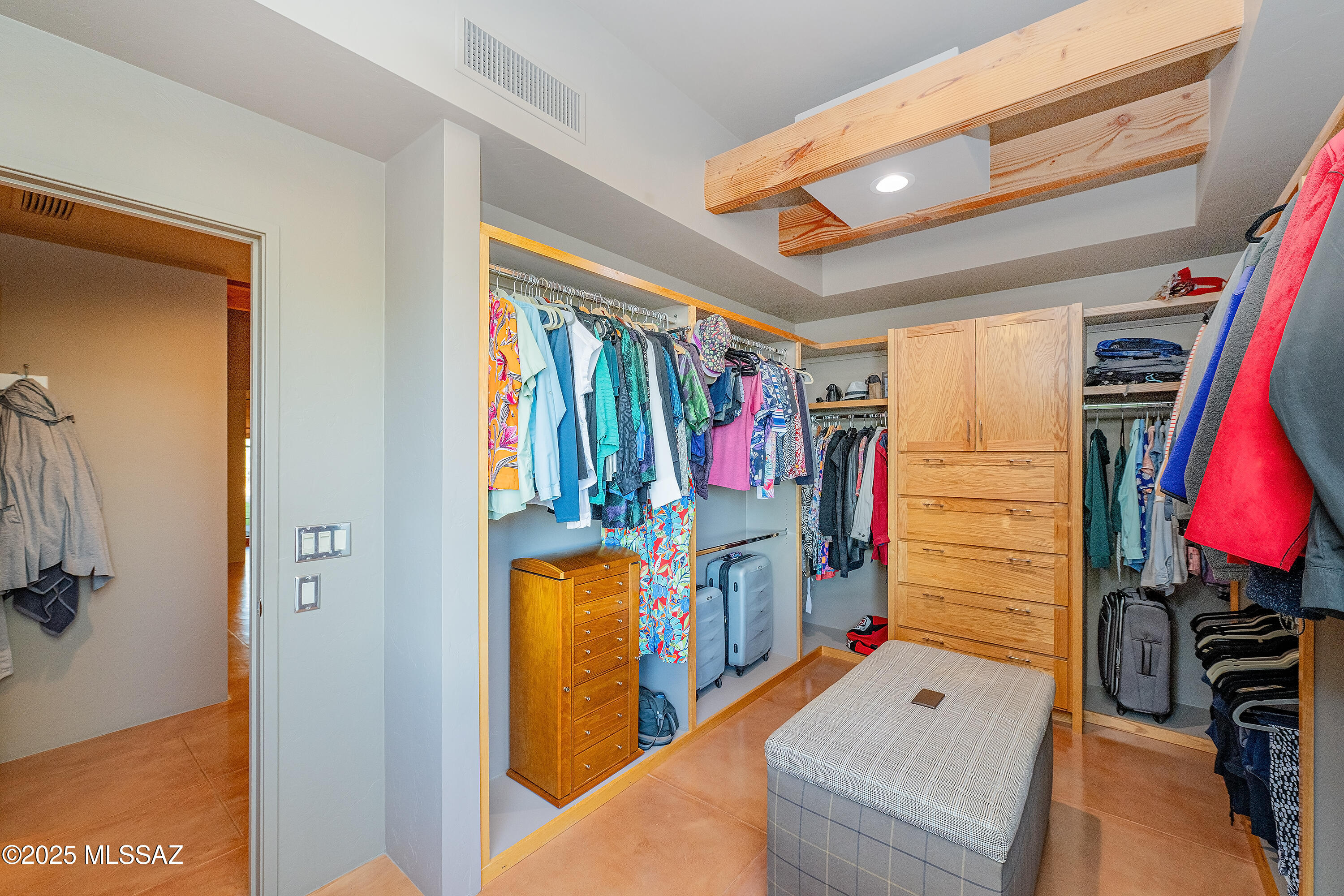 Los Cielos (1-7) - Residential