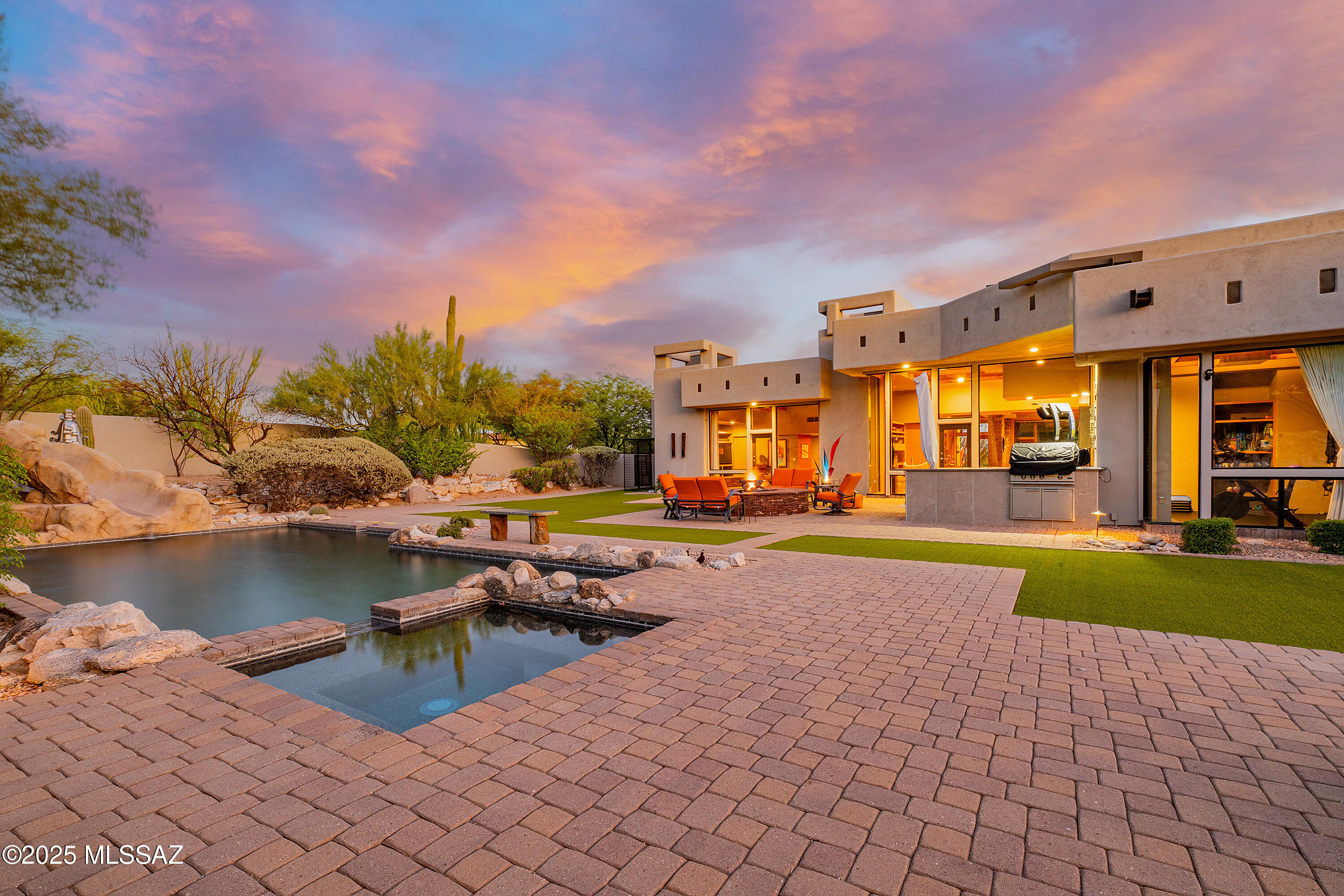 Los Cielos (1-7) - Residential