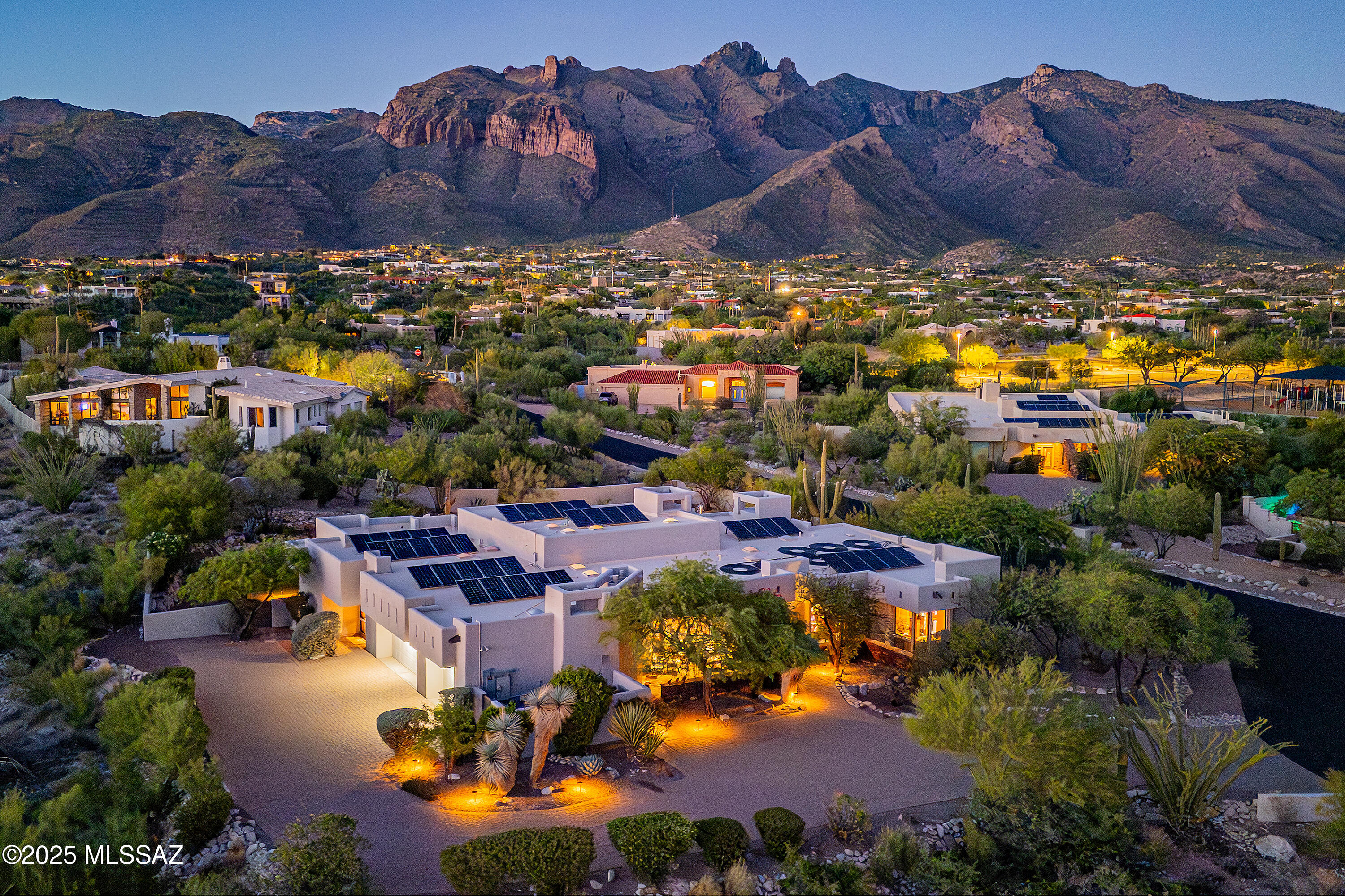 Los Cielos (1-7) - Residential