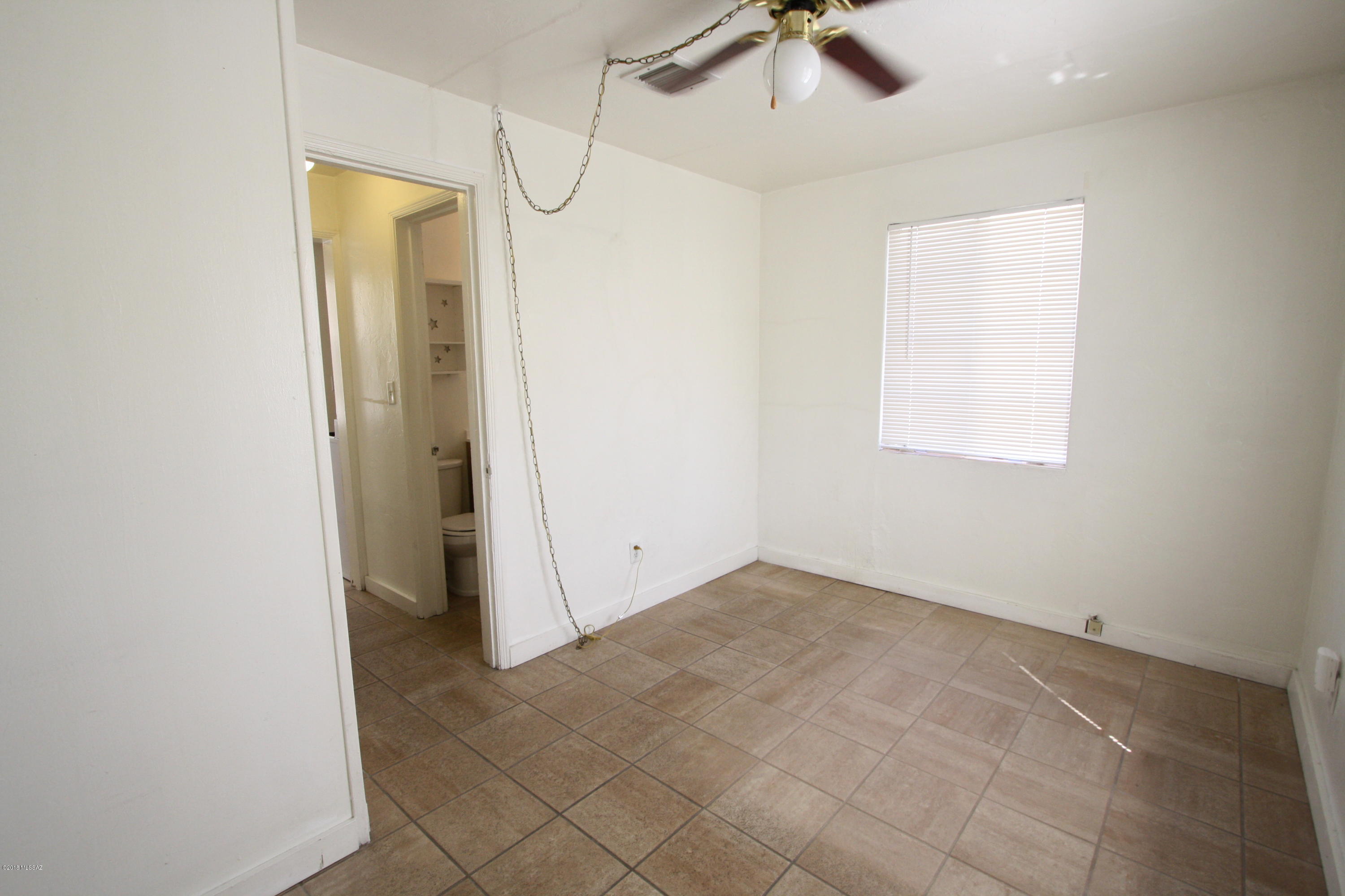 Unsubdivided - Residential Lease