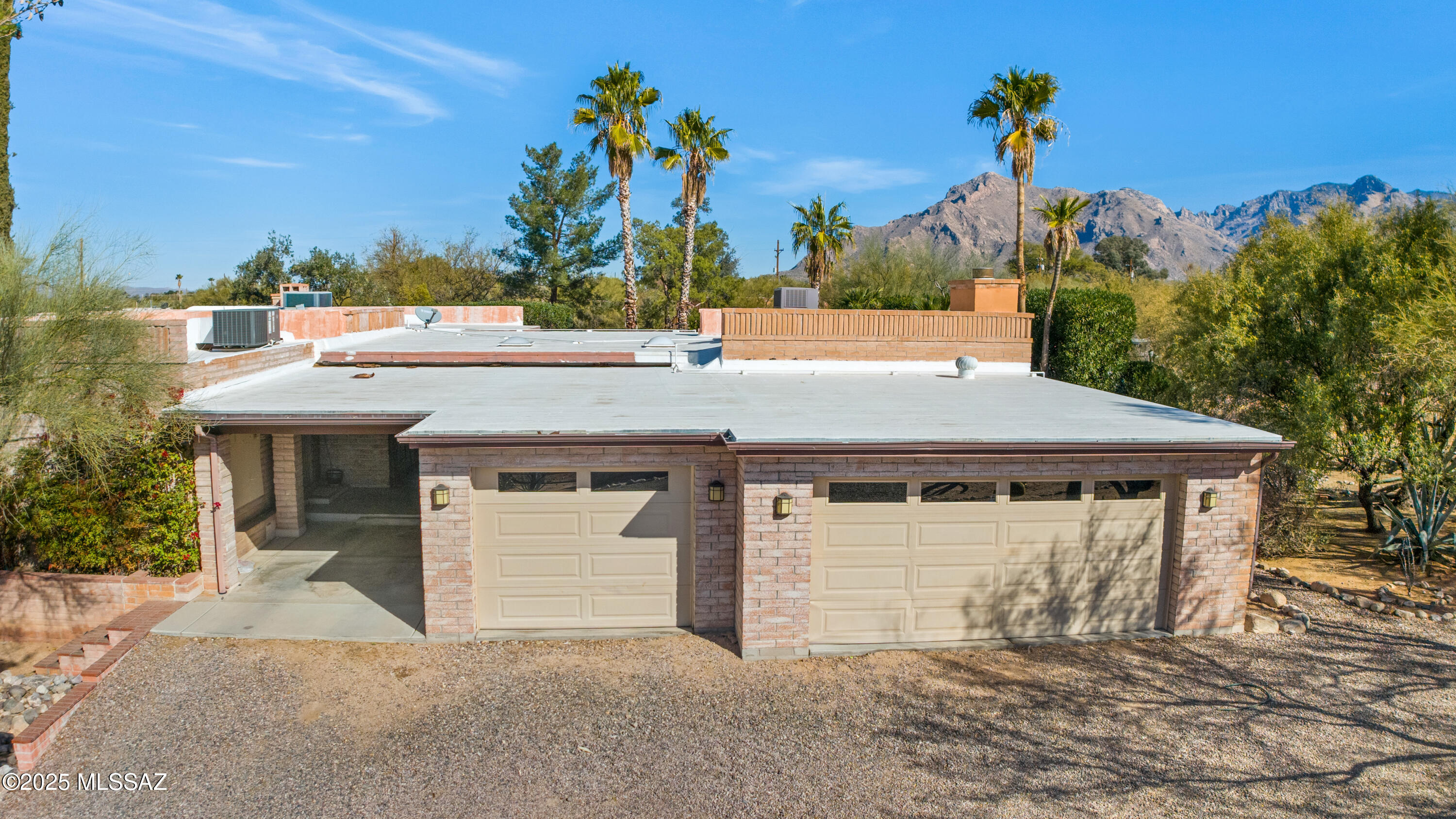 Casas Adobes Estates (466-476) - Residential
