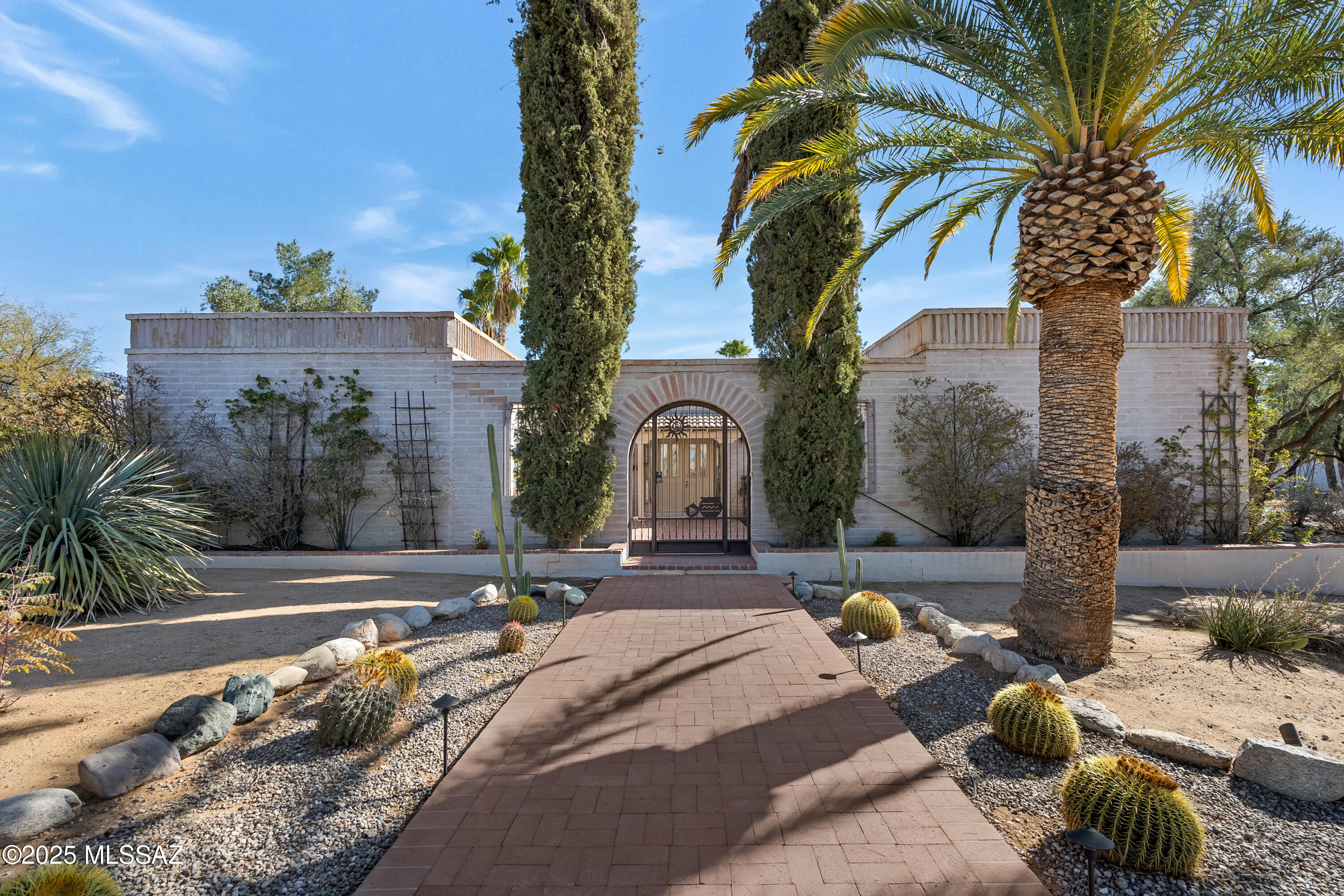 Casas Adobes Estates (466-476) - Residential