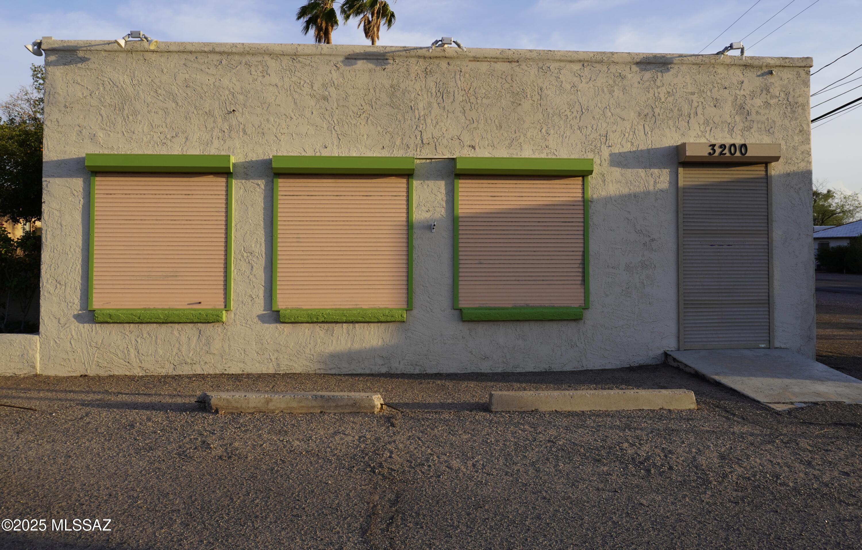 3200-3204 E Grant Road