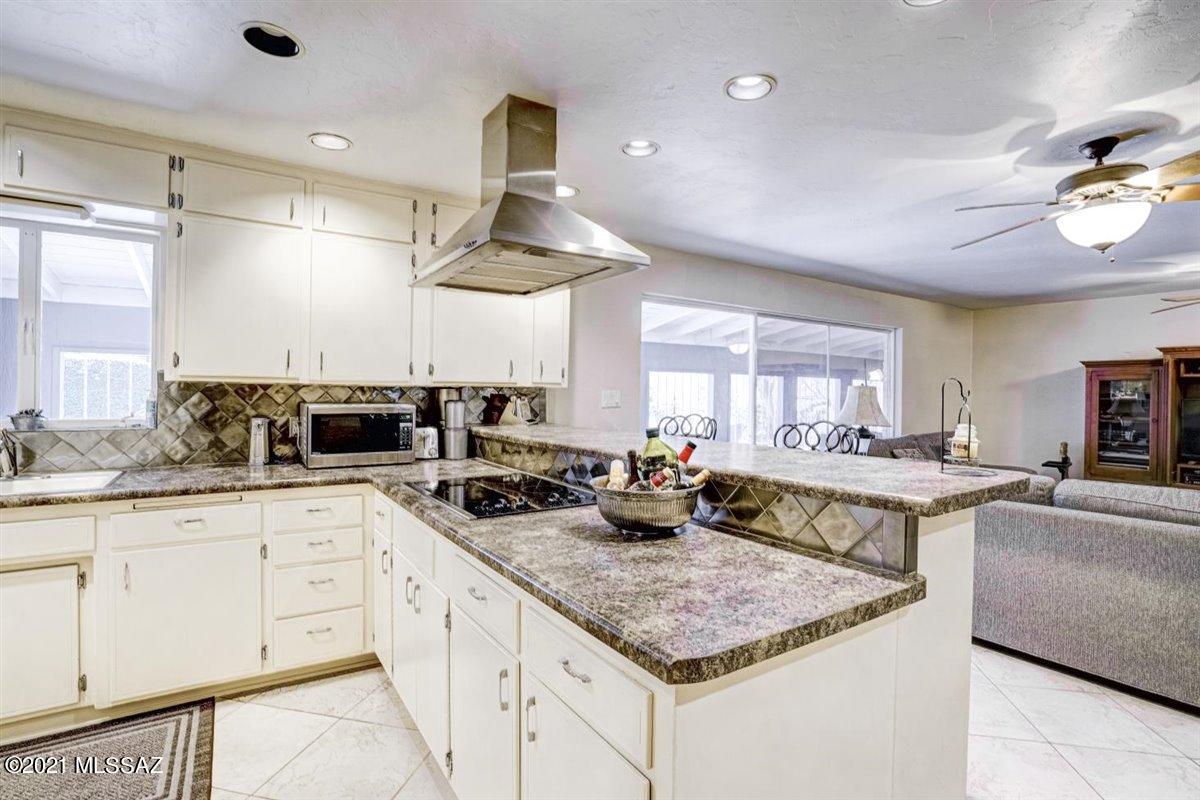 Casas Adobes Estates (501-540) - Residential