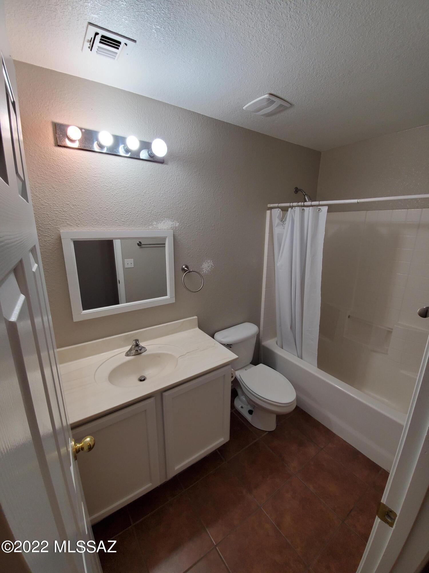Ironwood (1-139) - Residential Lease