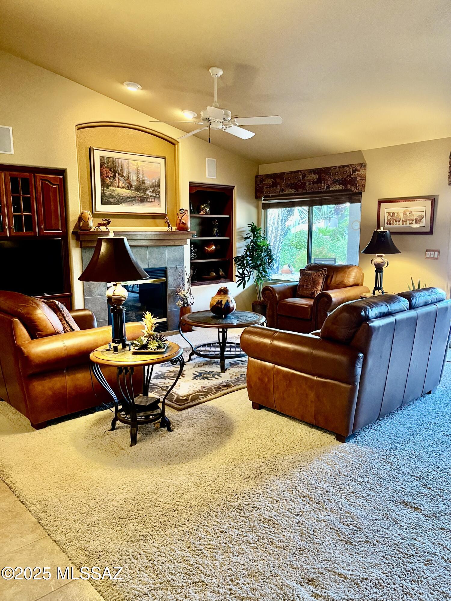 1712 N Laguna Oaks Drive