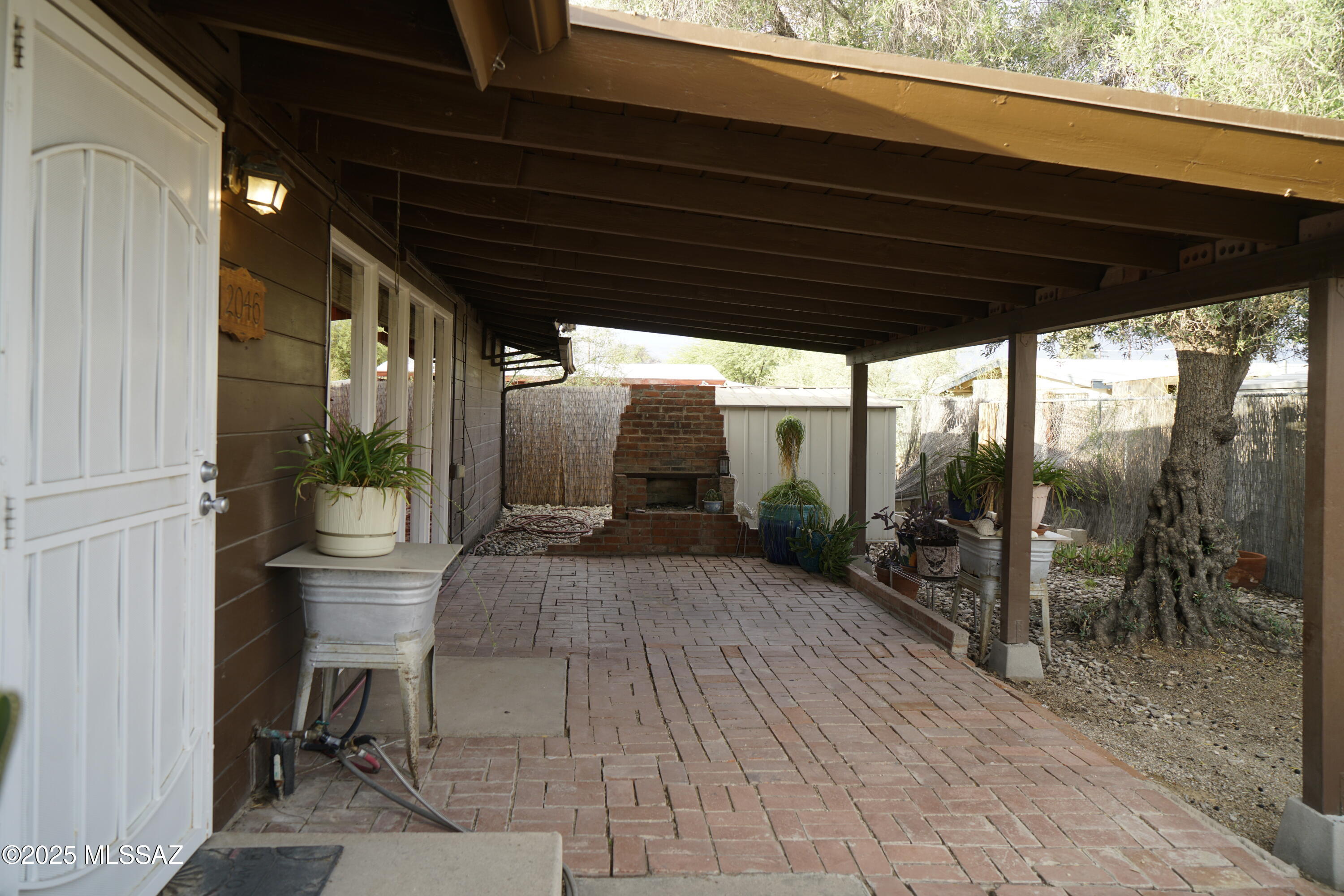 2046 E Silvosa Street