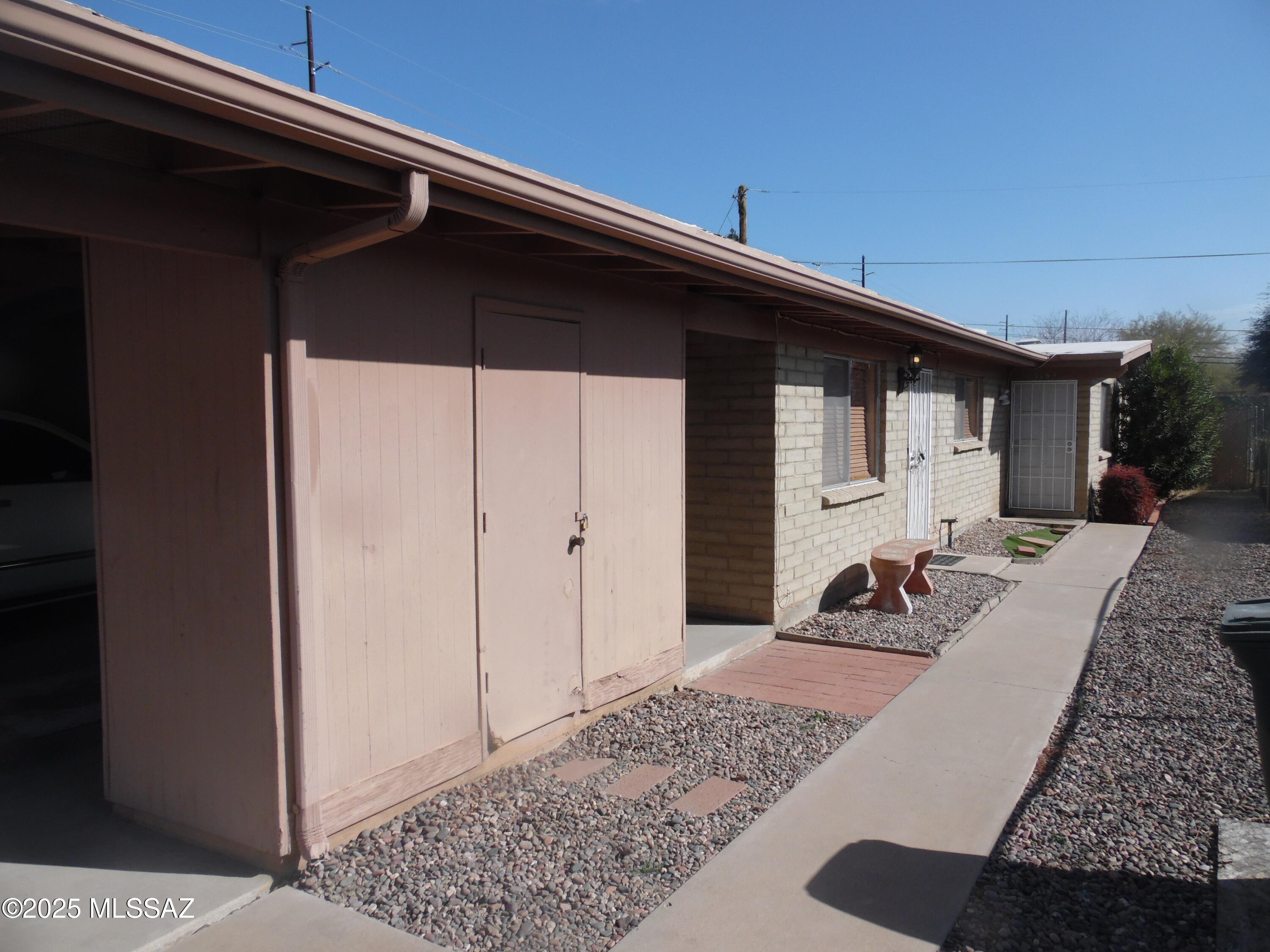 Tucson, Arizona 85705, United States, 2 Bedrooms Bedrooms, ,1 BathroomBathrooms,Residential,Pending,13126 Tucson, Arizona 85705, United States, 2 Bedrooms Bedrooms, ,1 BathroomBathrooms,Residential,Pending,13126