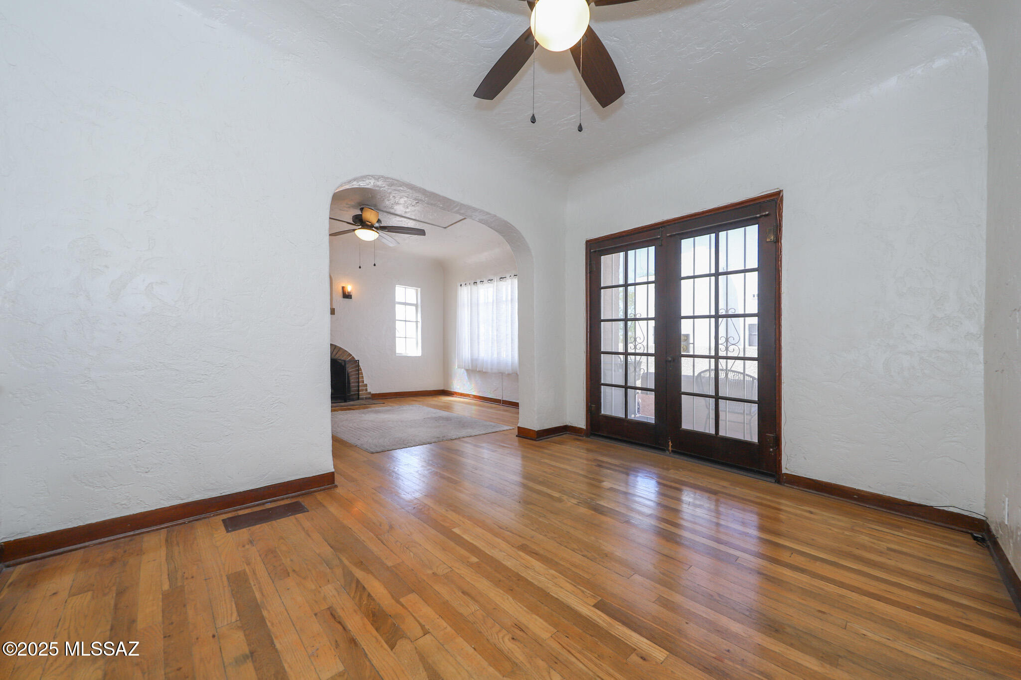 116 N Martin Avenue