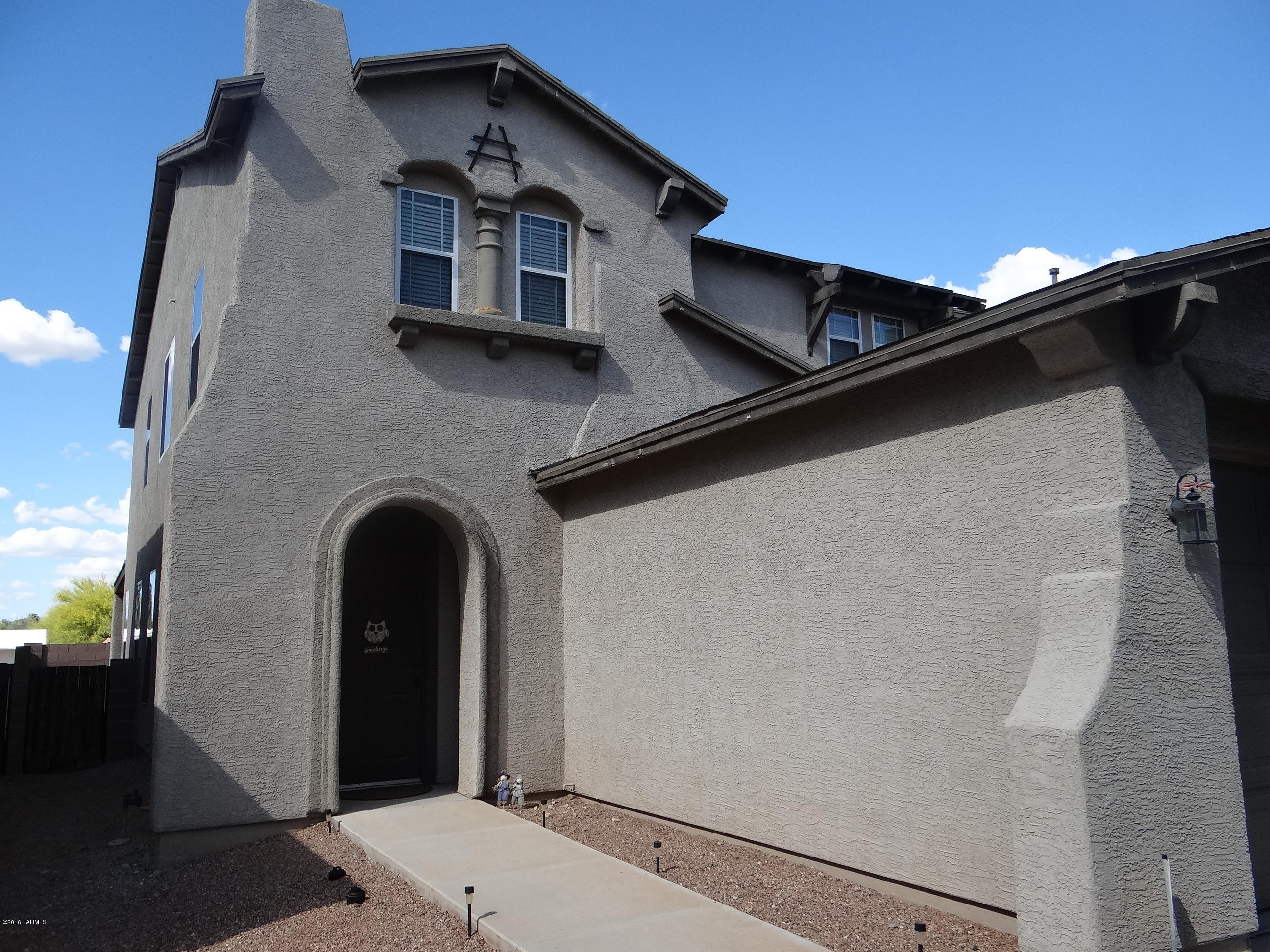 Mariposa Trail - Residential Lease