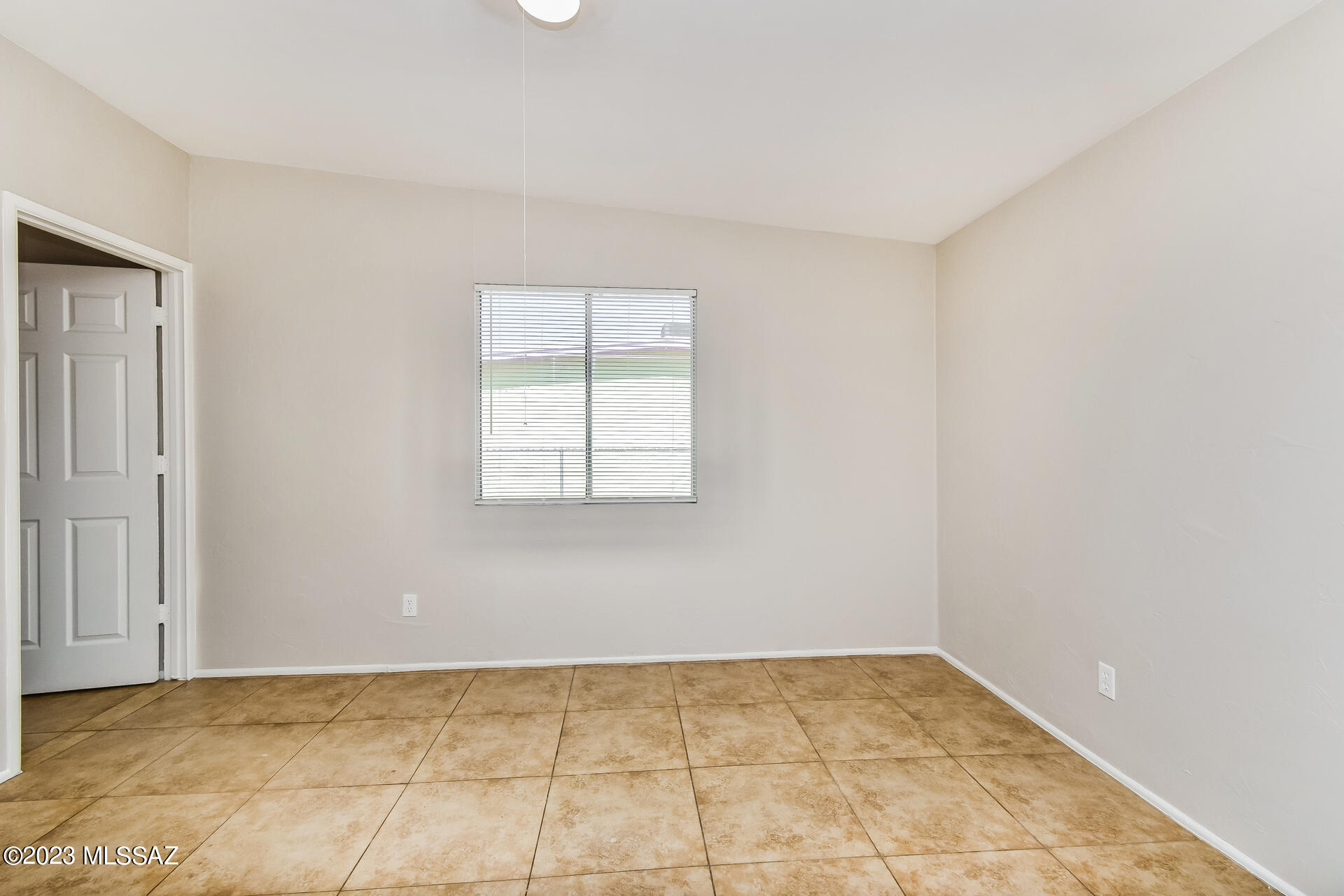 Michigan Manor - Residential Lease