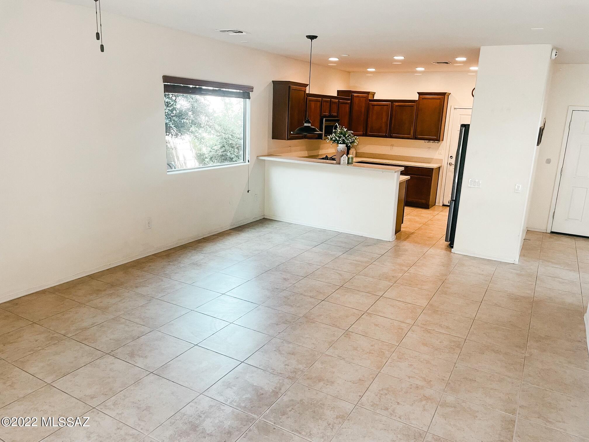 Sierra Morado Unit 2 East - Residential