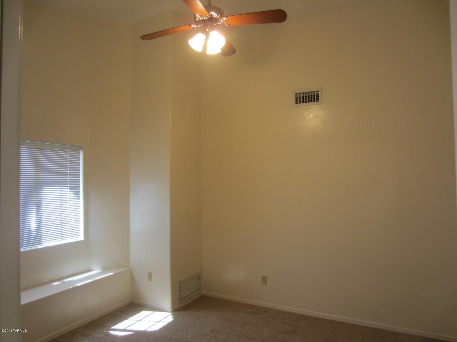 Sonrisa (1-121) - Residential Lease